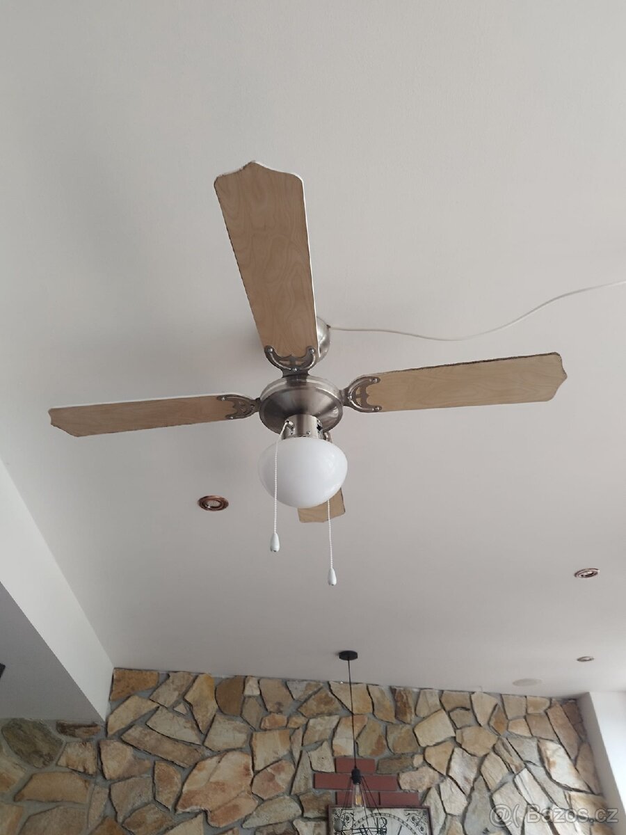 Prodám stropní ventilátor se světlem - 2