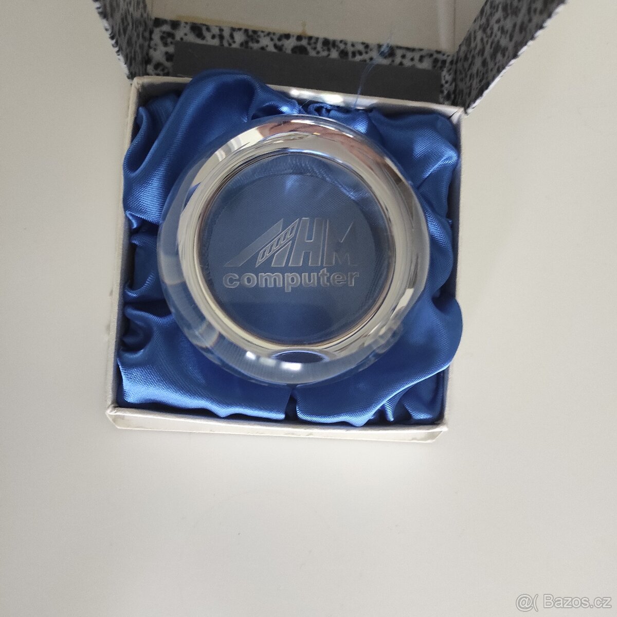 Skleněné těžítko - 2