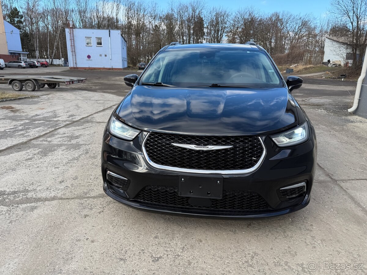 Chrysler Pacifica Touring L 2022,nehavar DPH záruka 2 roky - 2