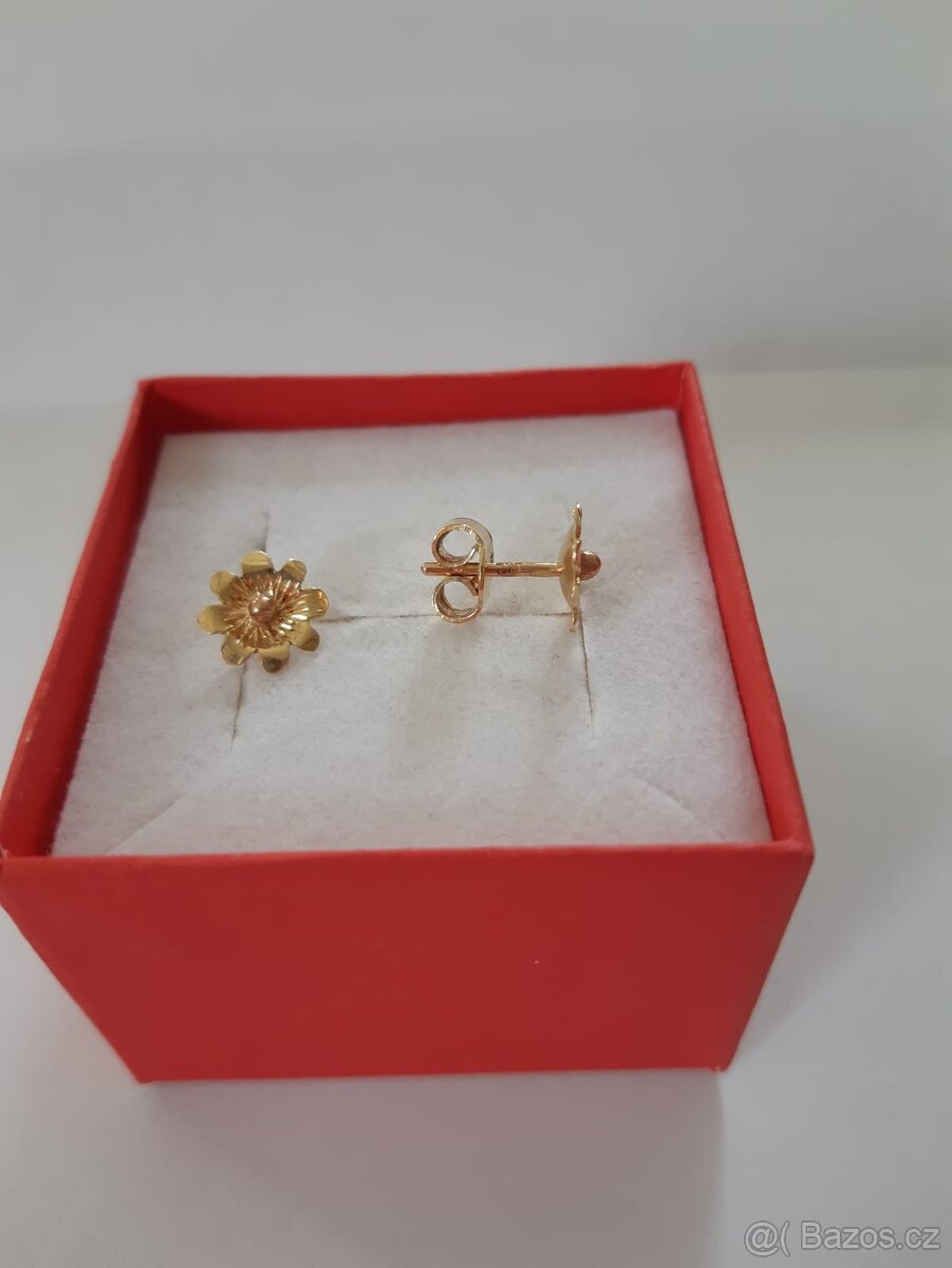 Zlaté náušnice kytičky - 2