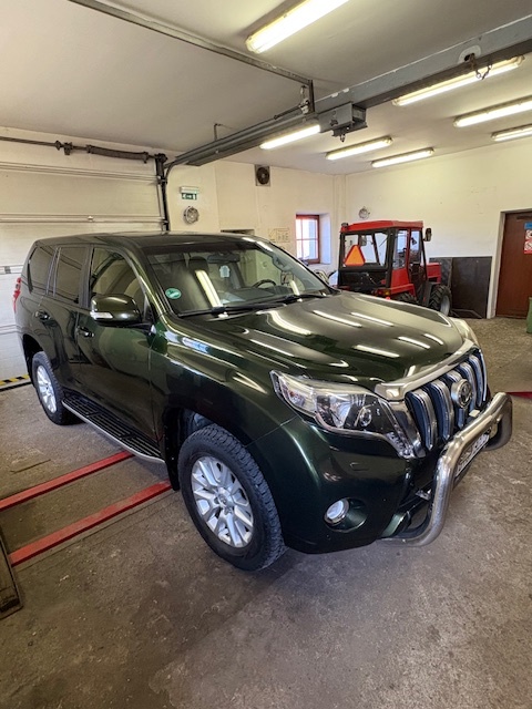 Prodám Toyotu Land Cruiser 150 - 2