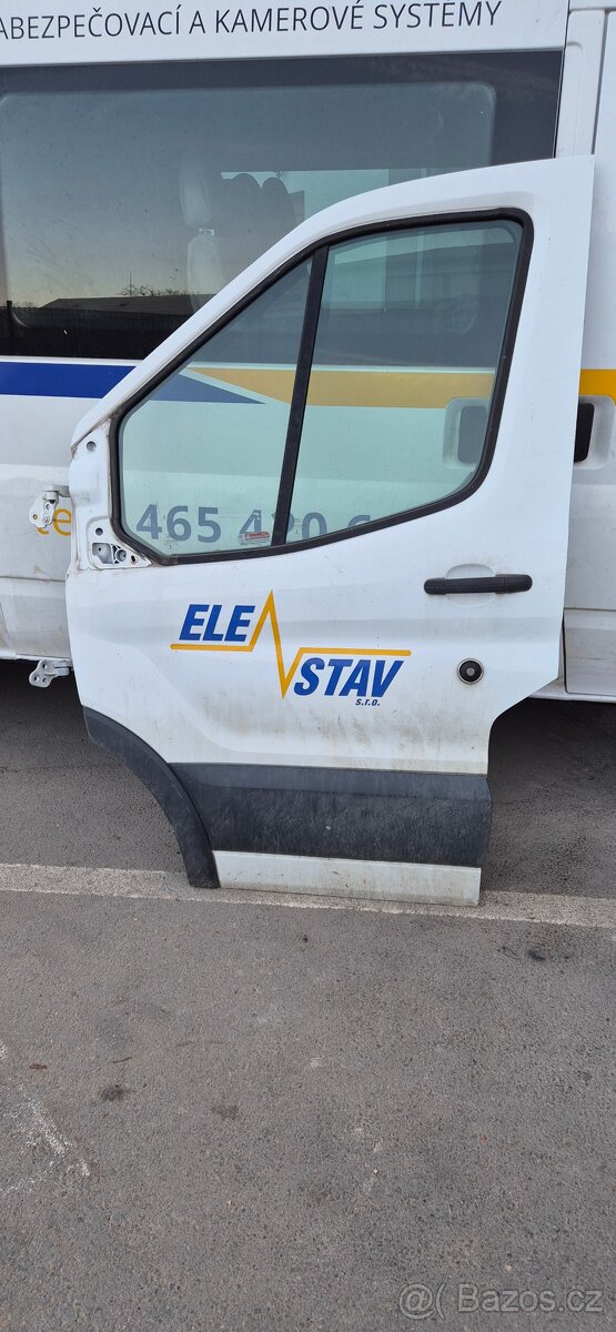 Prodám pravé a levé dveře Ford tranzit YMF6 - 2