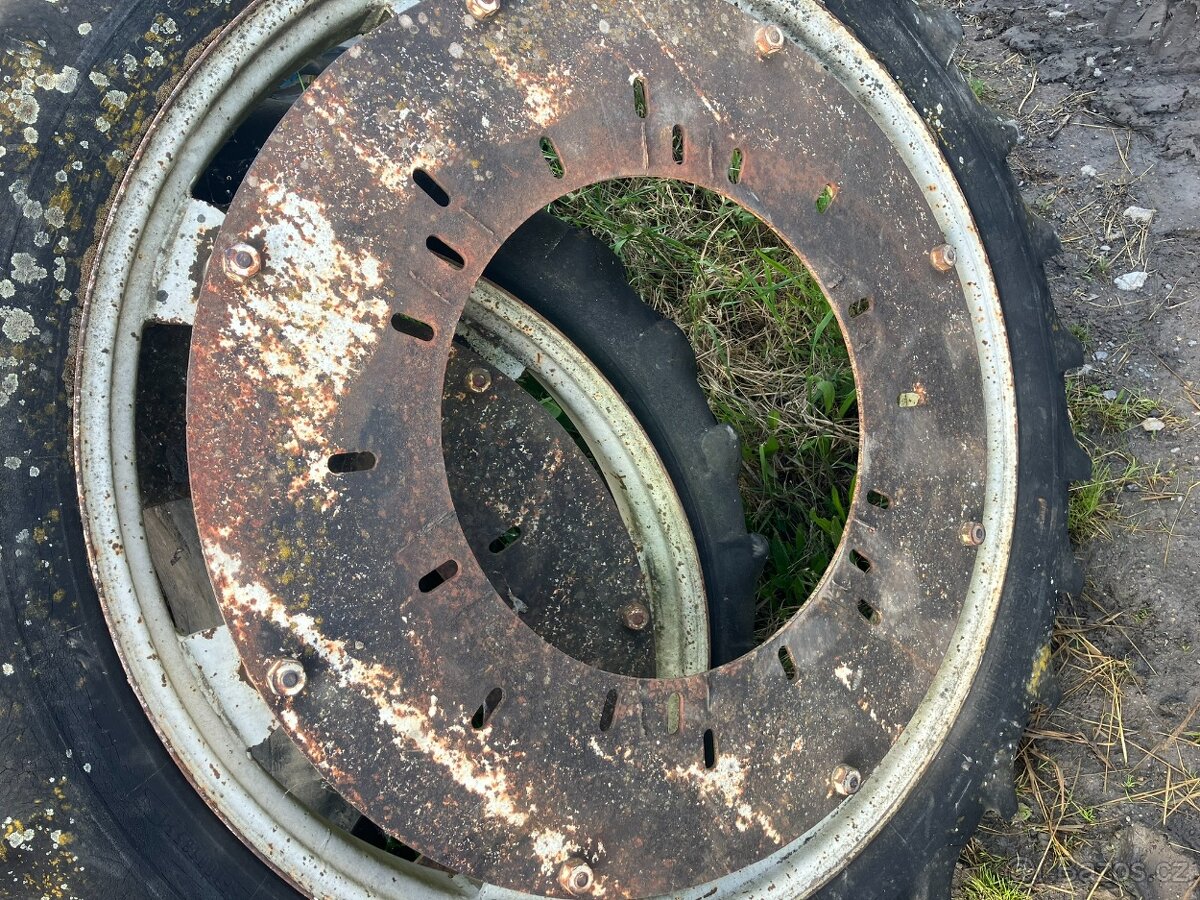 Zetor kultivační ráfky 9,5-44 - 2