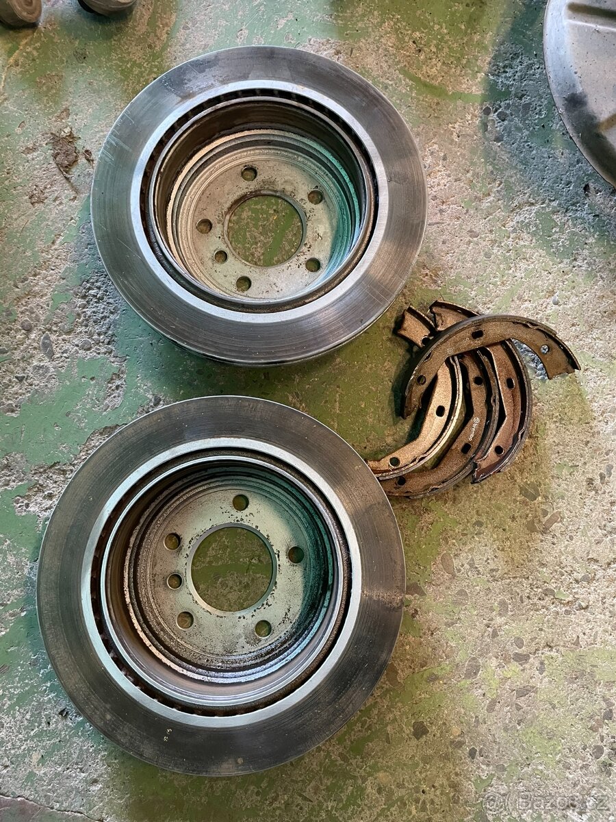 Zadní kotouče pro BMW E91 320d M47 - 2