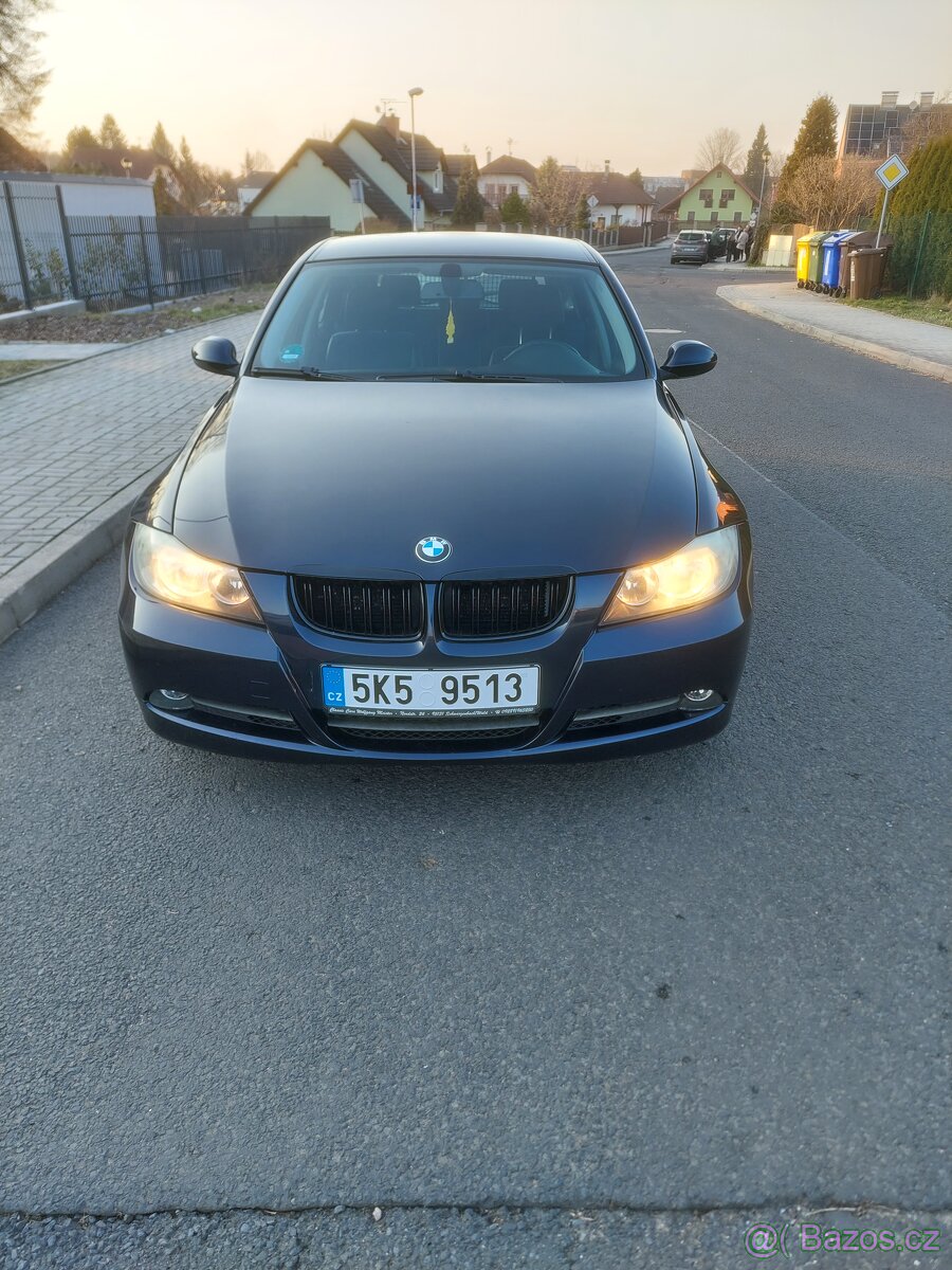 BMW E90 325ix - 2