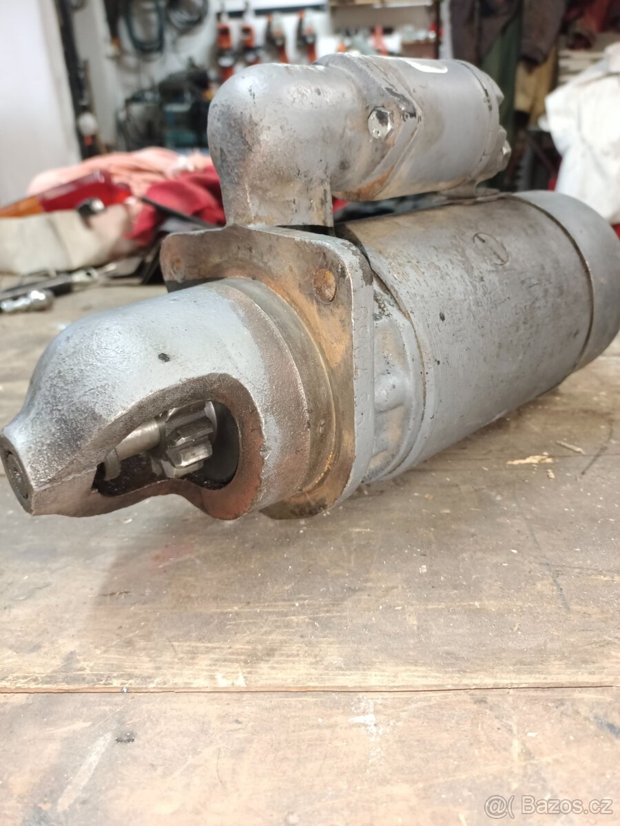 Startér Zetor na díly - 2
