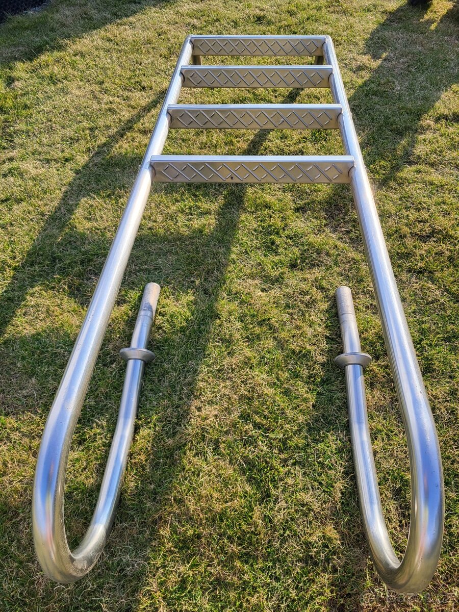 Nerezové schůdky do bazénu - 2