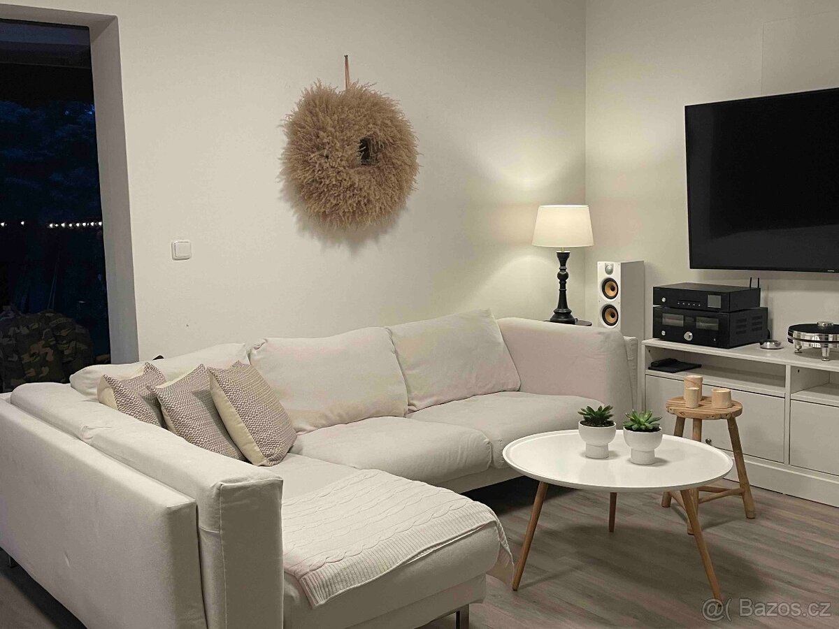 prodám konferekční stolek - 2