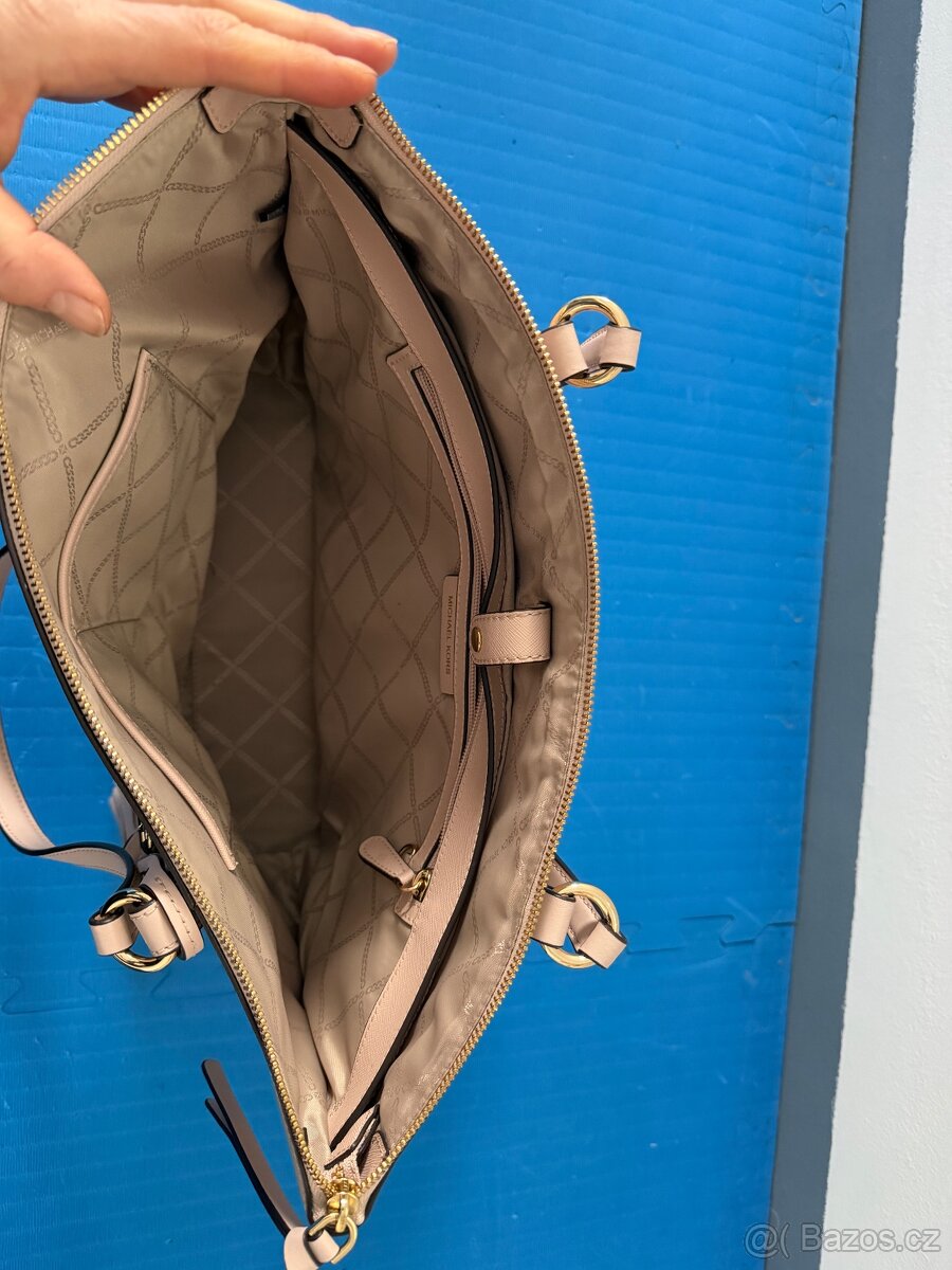 Kabelka Michael Kors kožená - 2