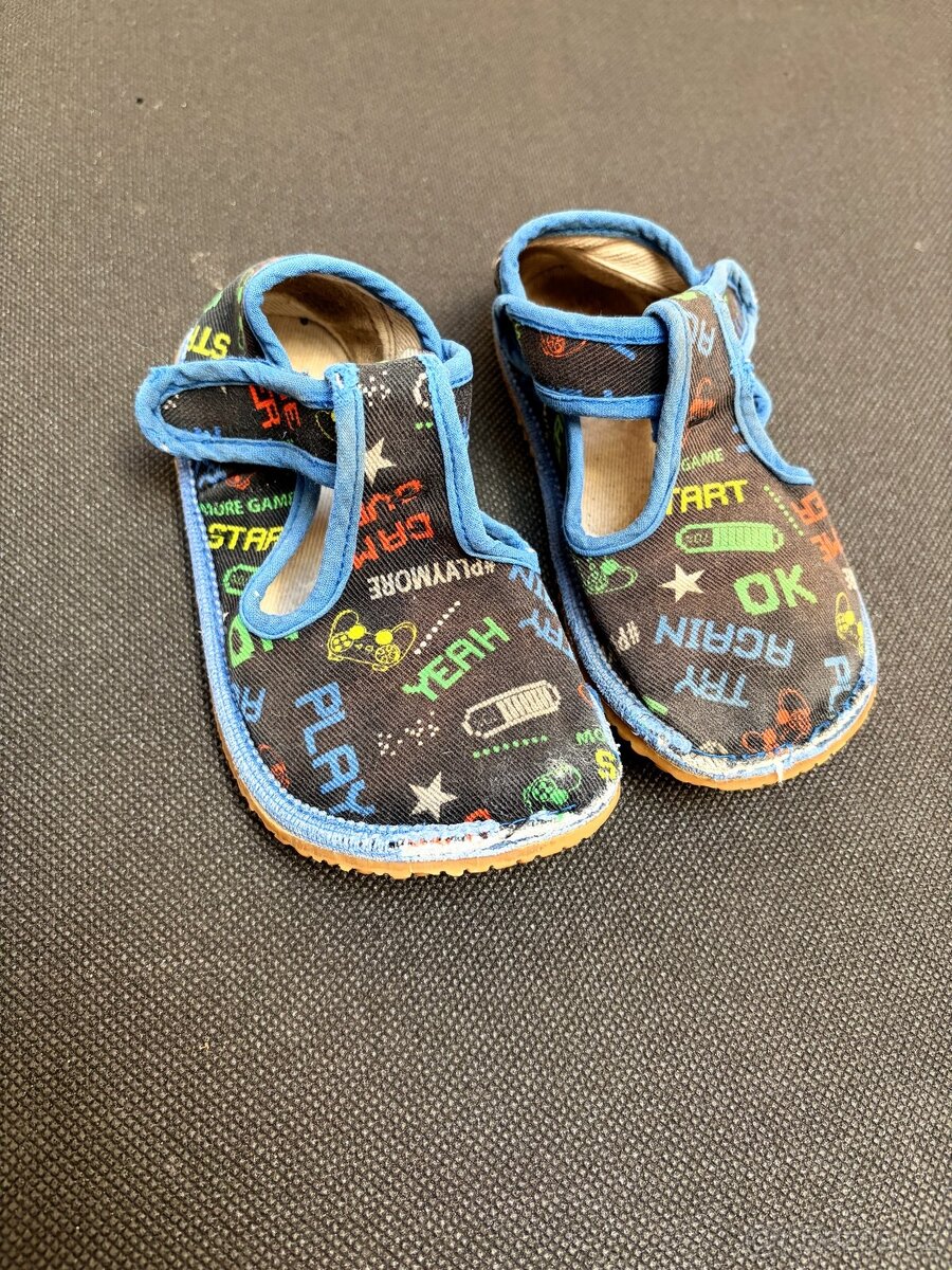 Dětské barefoot bačkory Běda vel. 26, herní motiv - 2