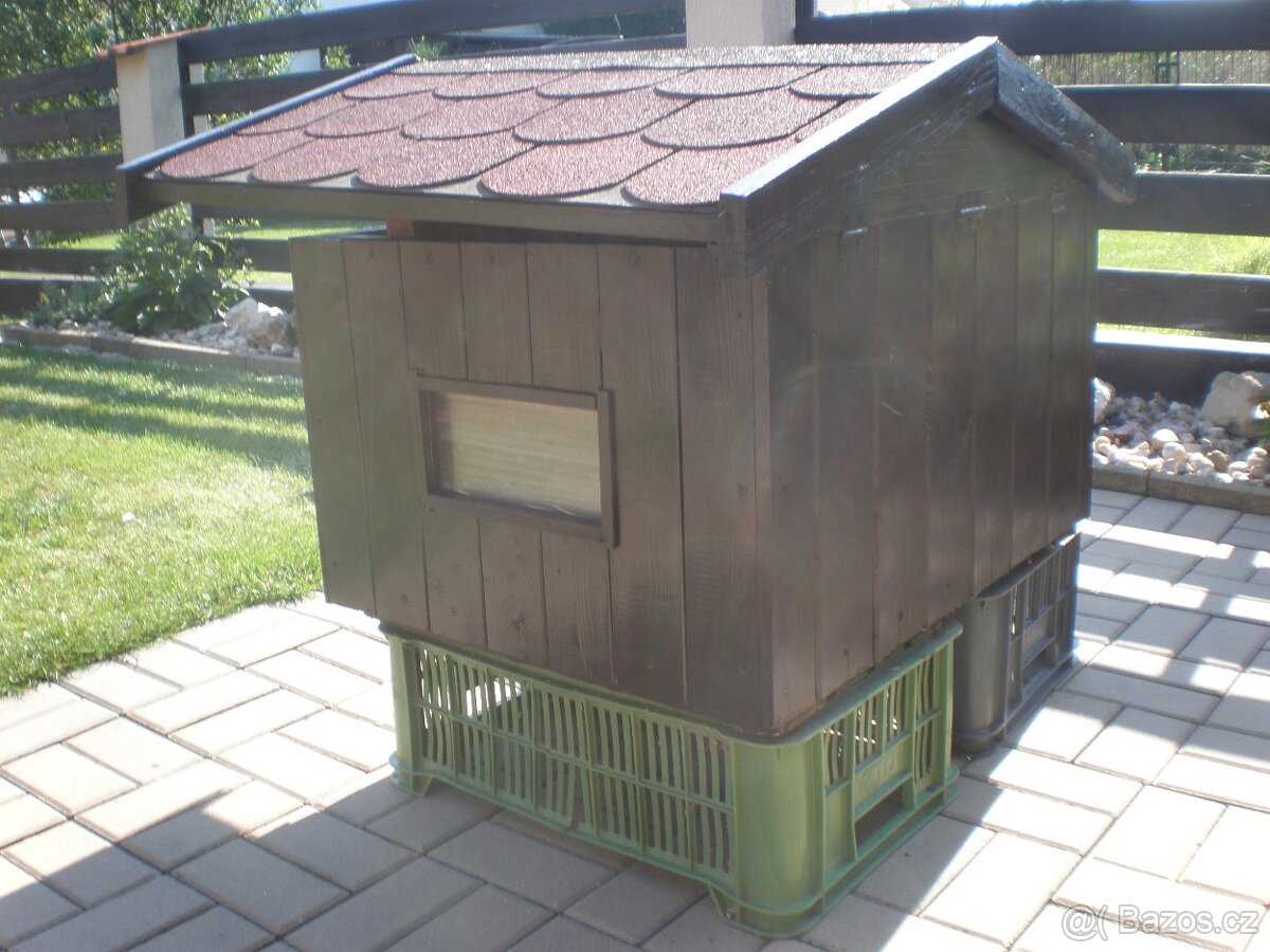 zateplená psí bouda pro malá plemena - 2