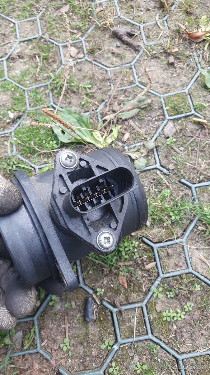 váha vzduchu octavia 1. generace 1.9tdi - 2