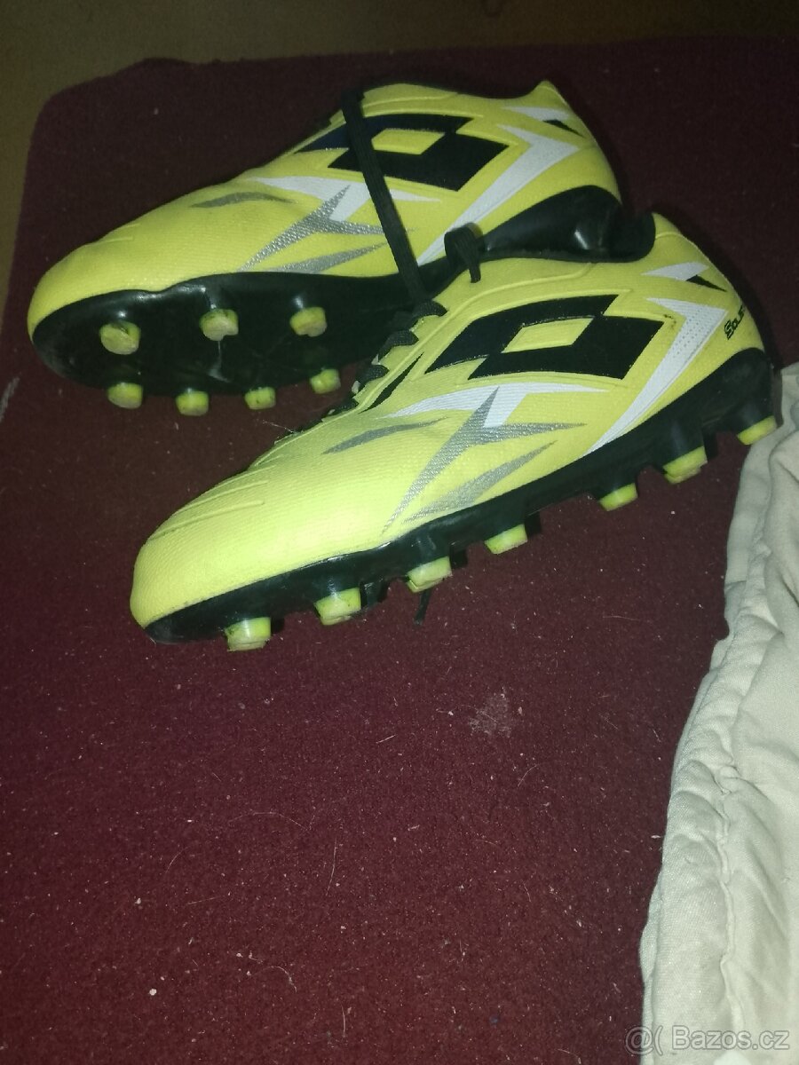 Kopačky velikost 31 - 2