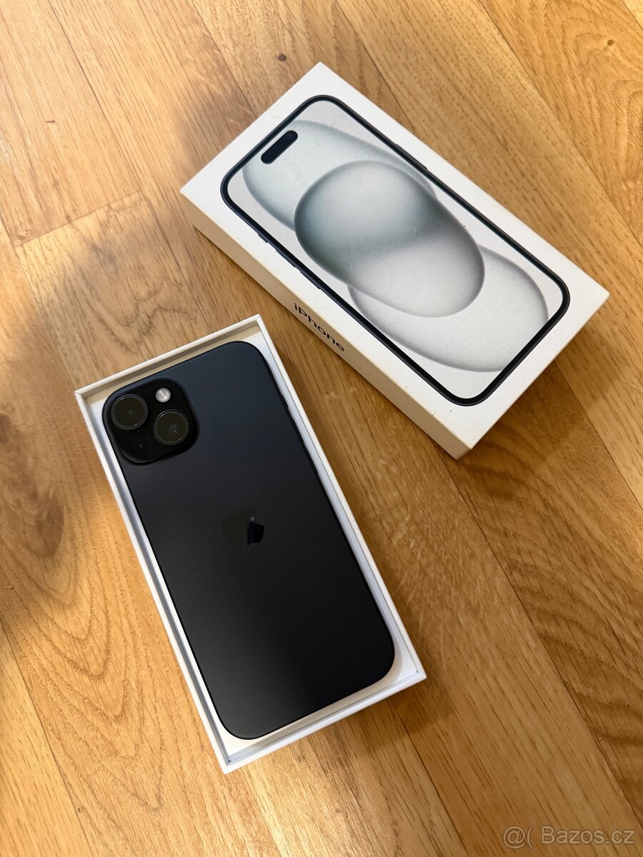 Apple iPhone 15 128GB černý - 2