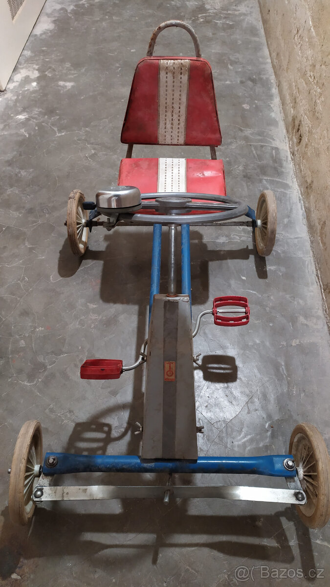 Retro šlapací autíčko motokára - 2