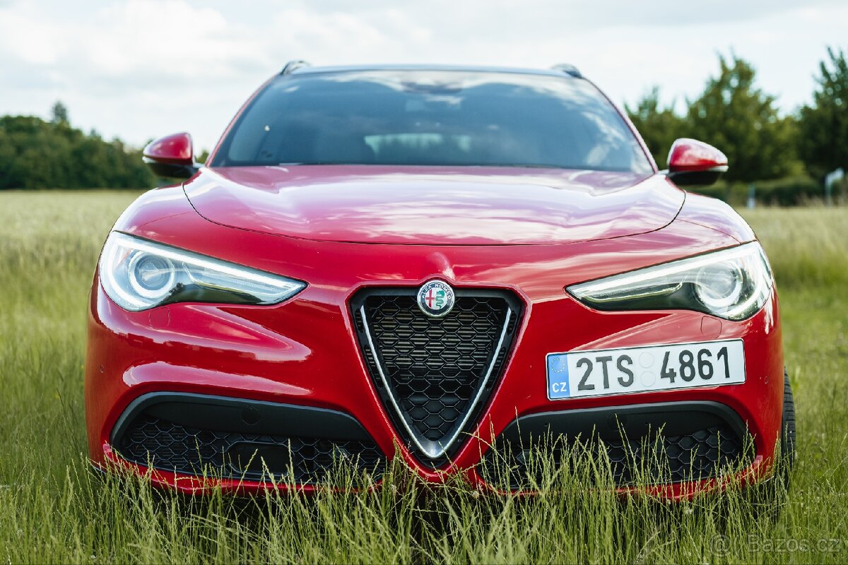 Alfa Romeo Stelvio 2.0T 206kW Q4, 2022, 21500KM, DPH - 2