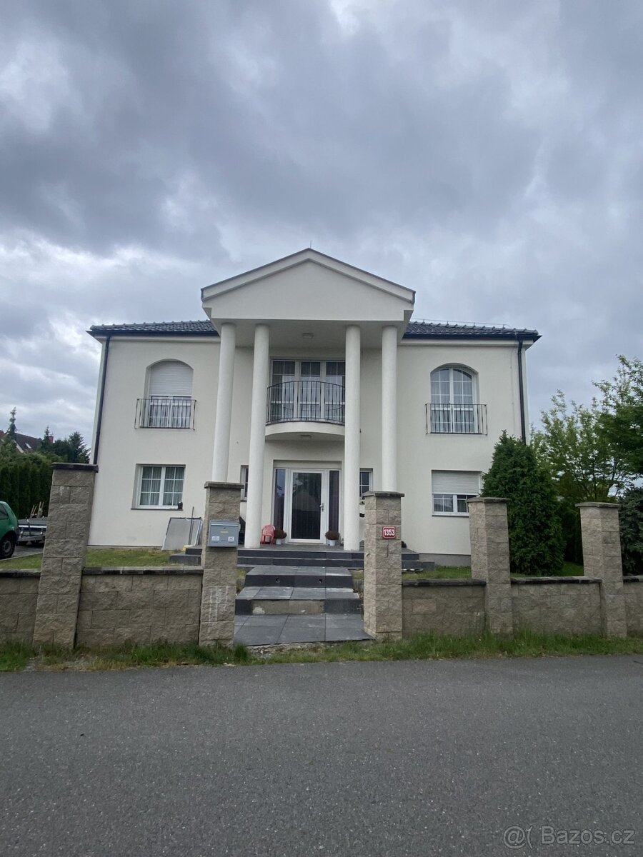 Rodinný dům 5+1, Šestajovice u Prahy - 2