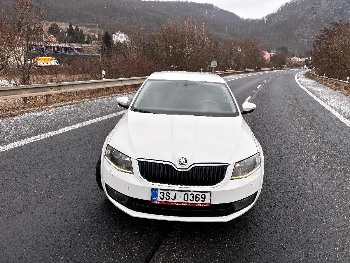 Škoda Octavia - 2
