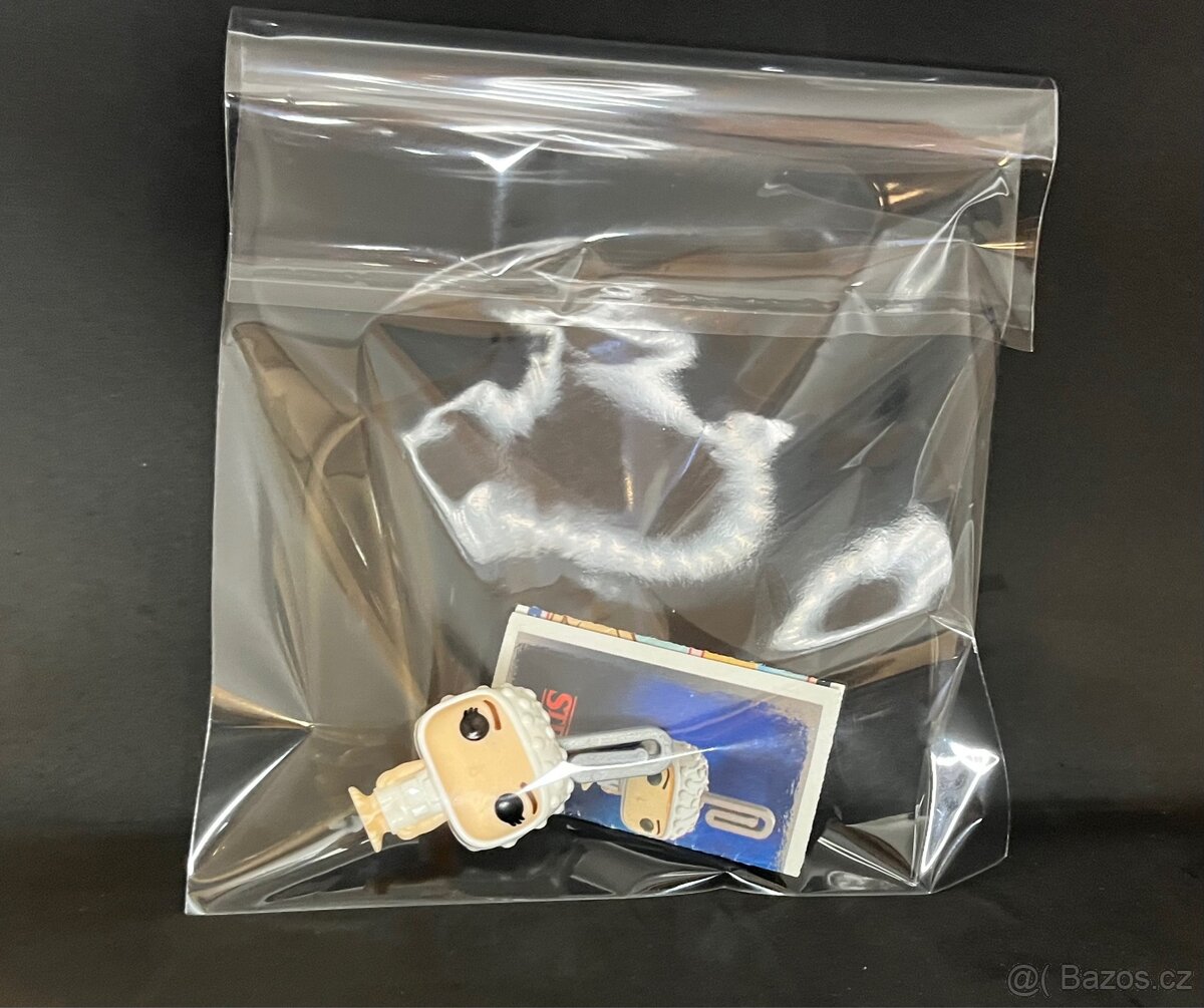 Kinder joy stranger things eleven (Ell) v obleku - 2