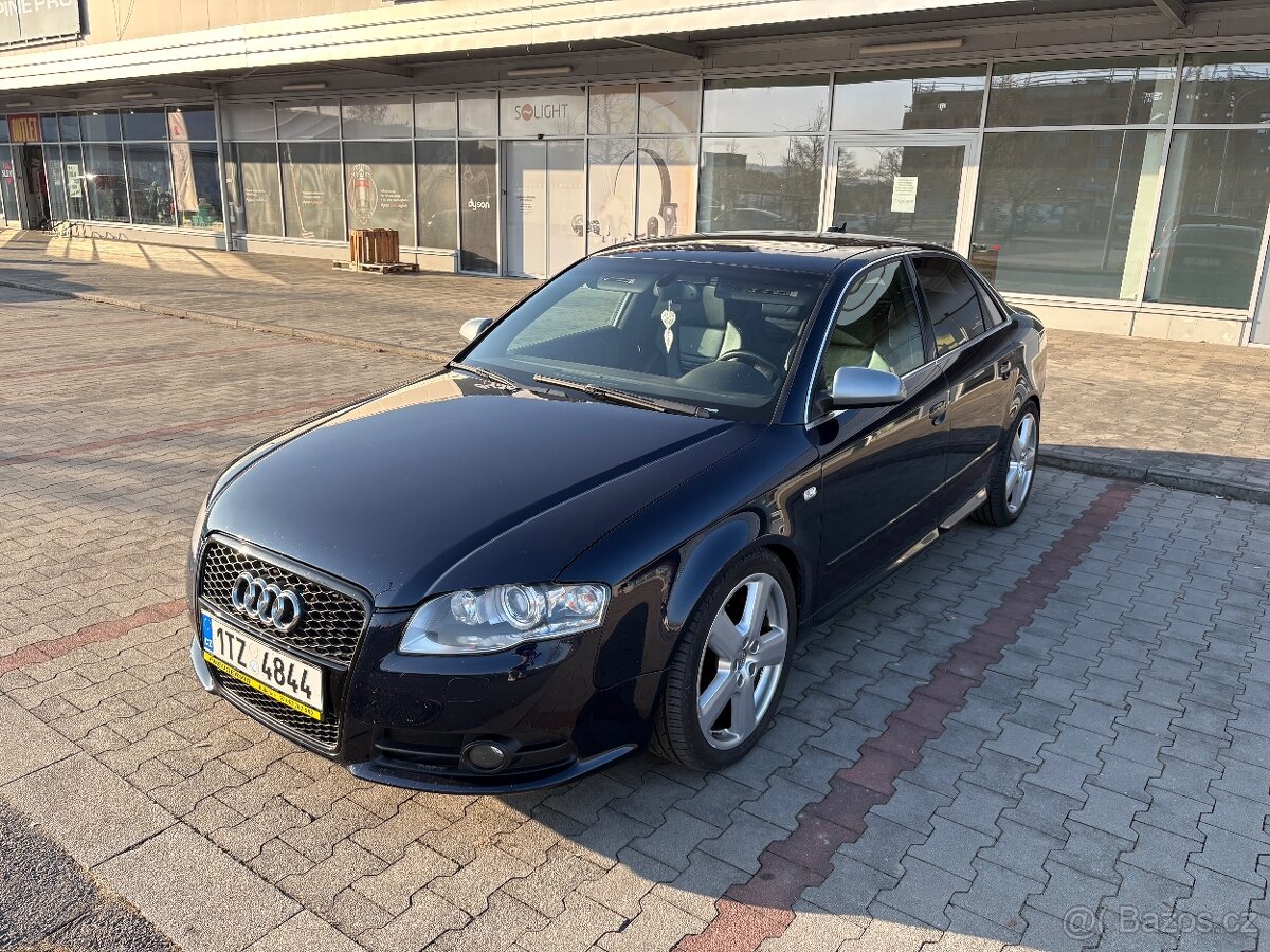 Audi S4 4.2 V8 - 2