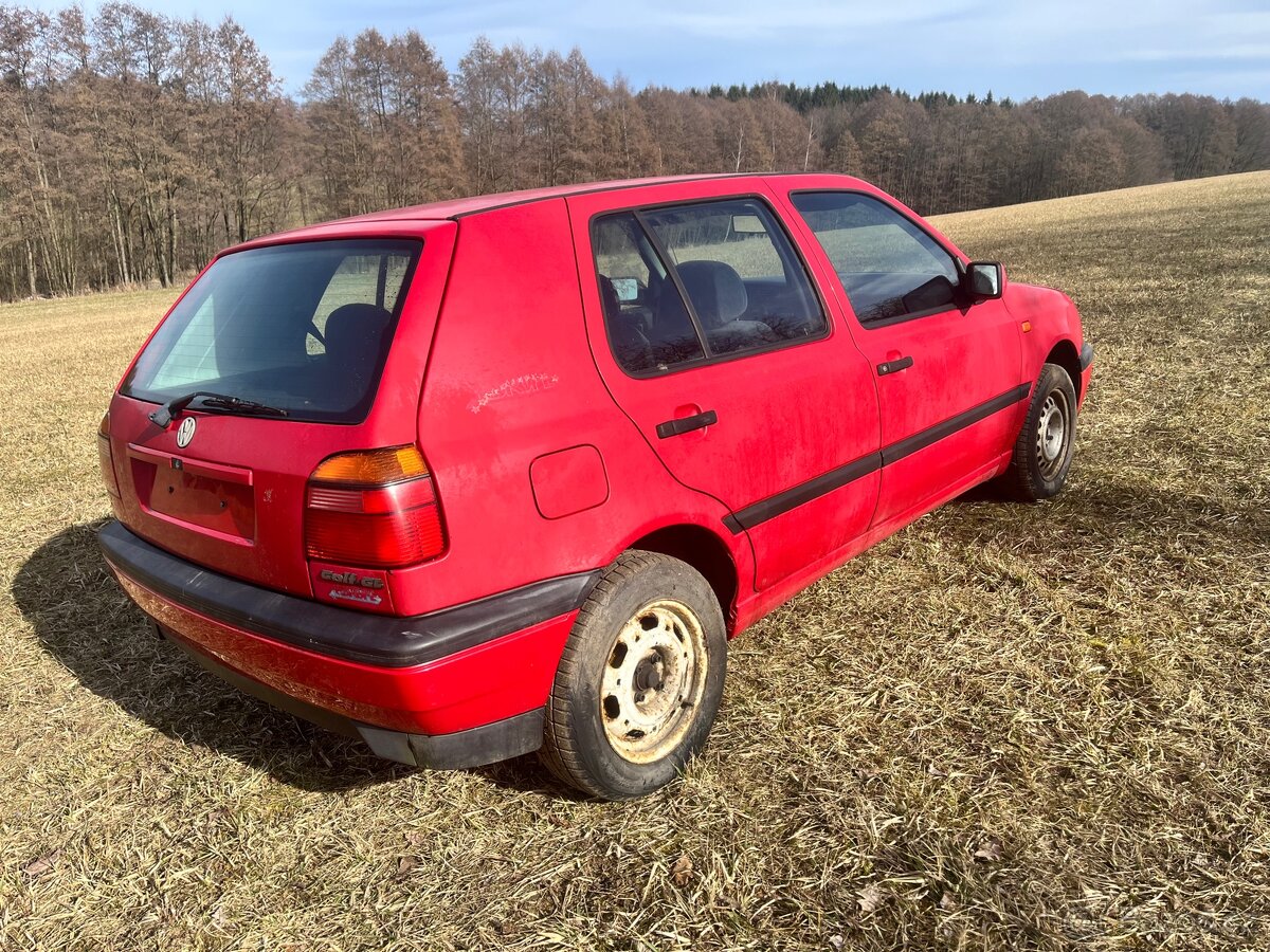 Vw Golf 3 1.6 hezká karoserie - 2