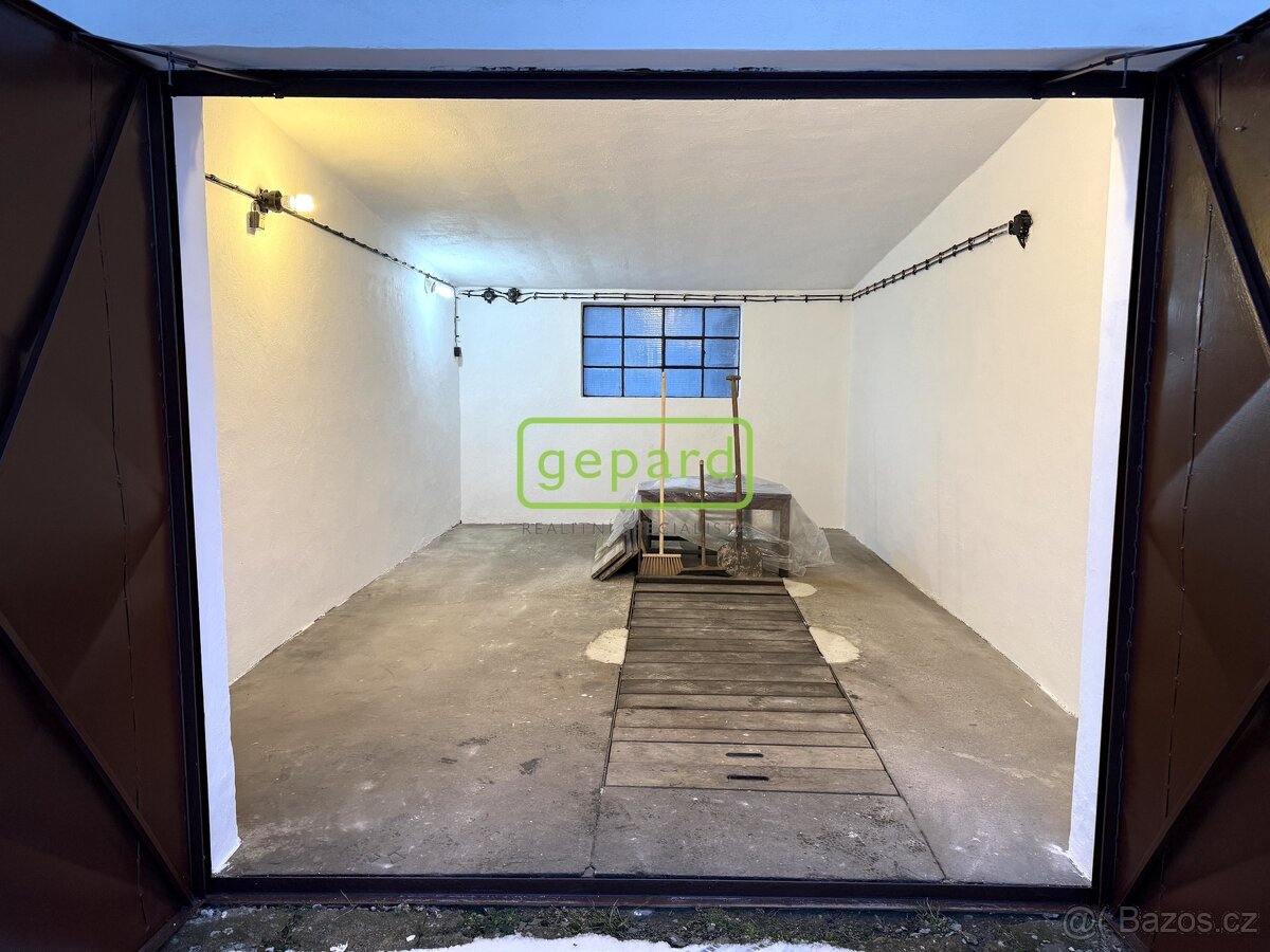 Pronájem garáže 18 m² - 2