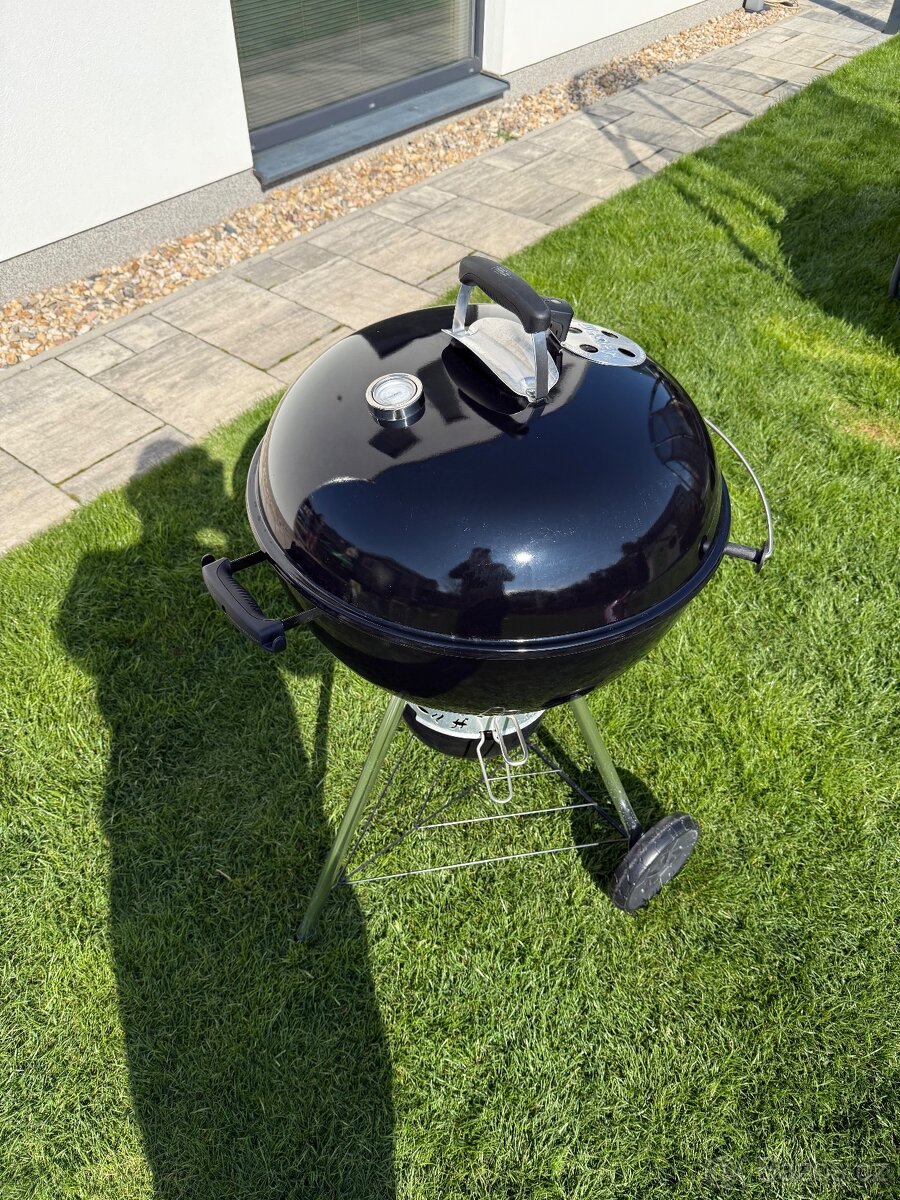 WEBER GRIL NA DŘEVĚNÉ UHLÍ MASTER-TOUCH 57 CM - 2