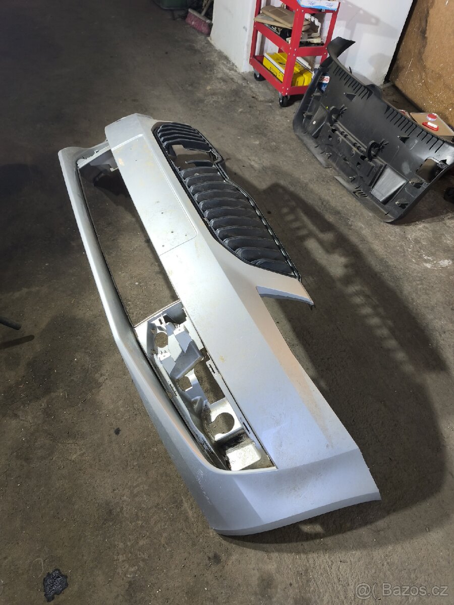 Přední originální nárazník škoda Octavia 3 - 2