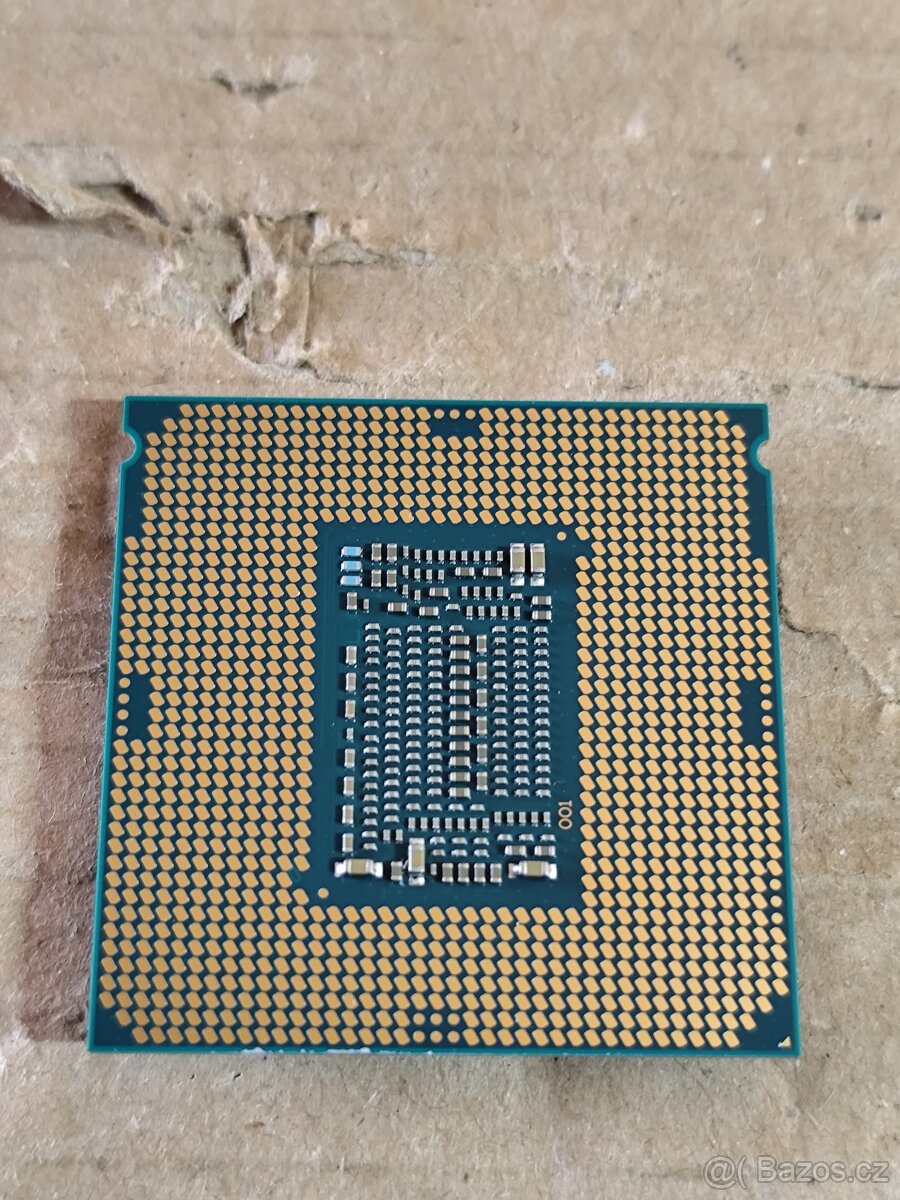 Procesor: Intel I5 9400F - 2