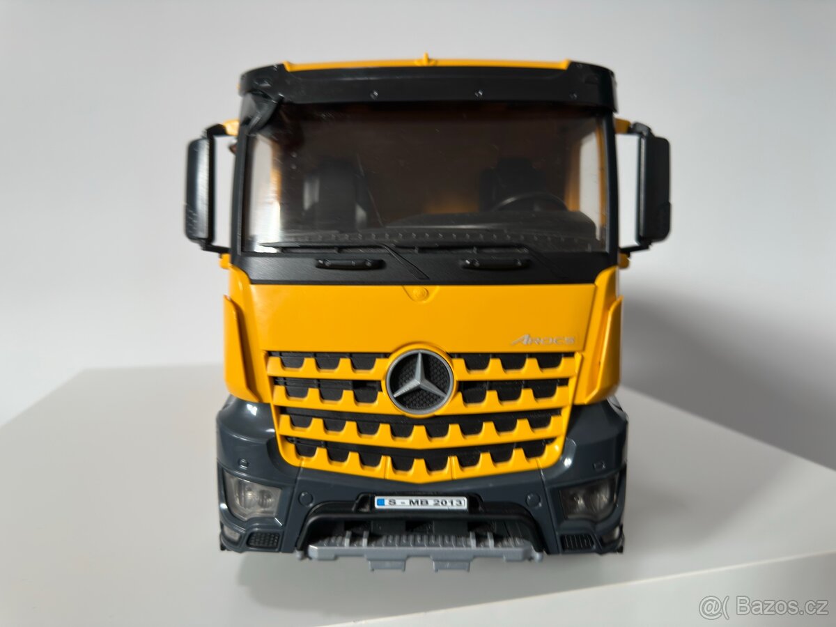Bruder Mercedes Benz Acros - 2
