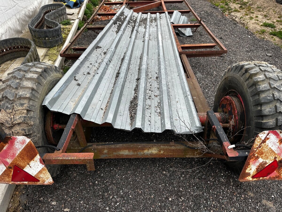 Vlek na balíky, sečku - 2