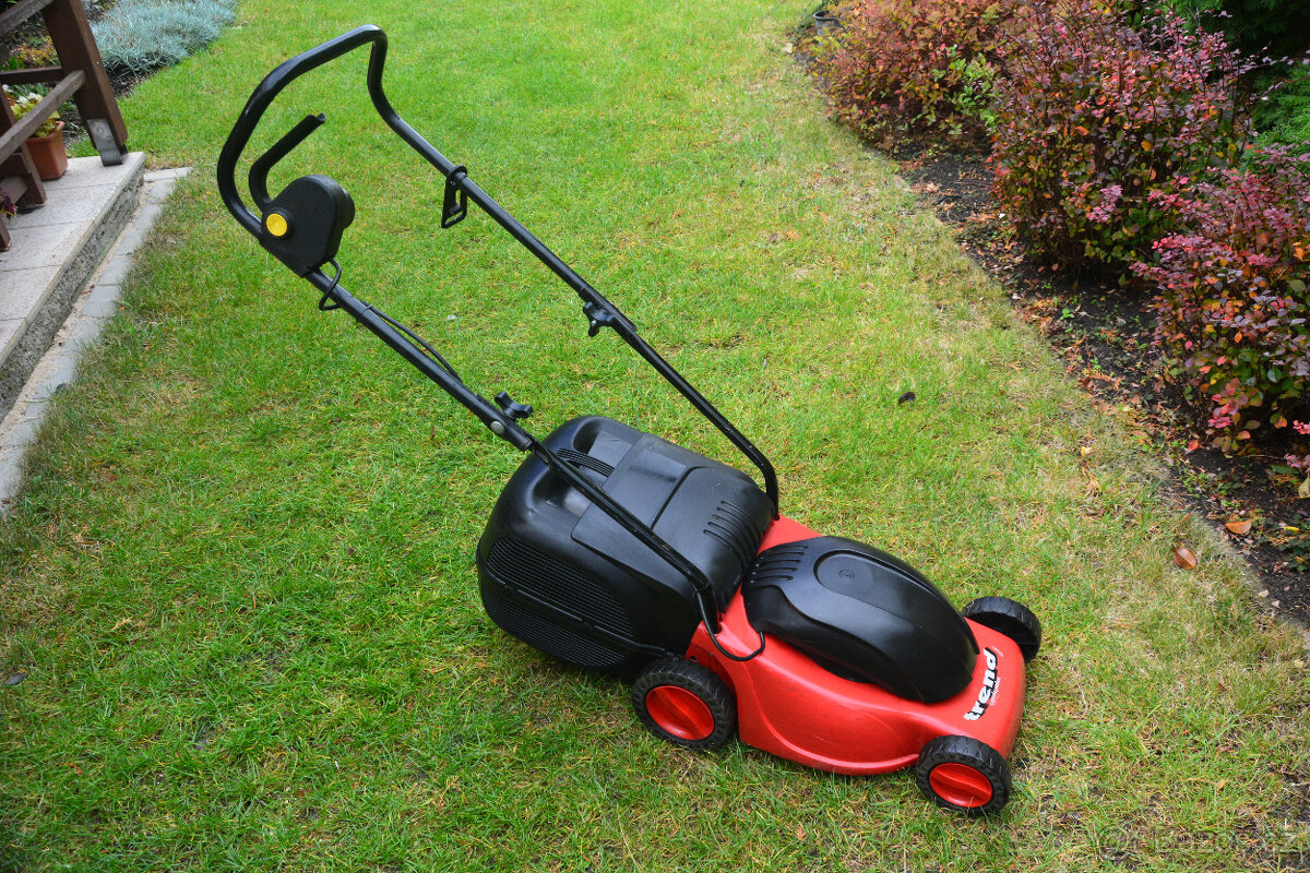 sekačka na trávu - 2