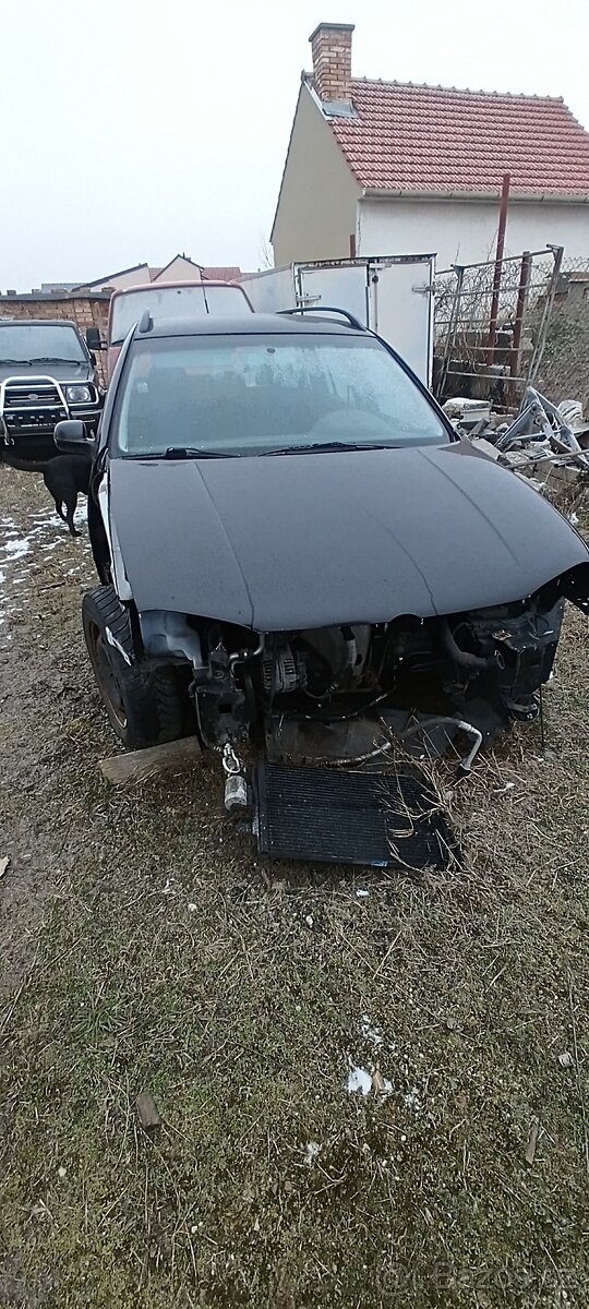 Golf 4 - 2