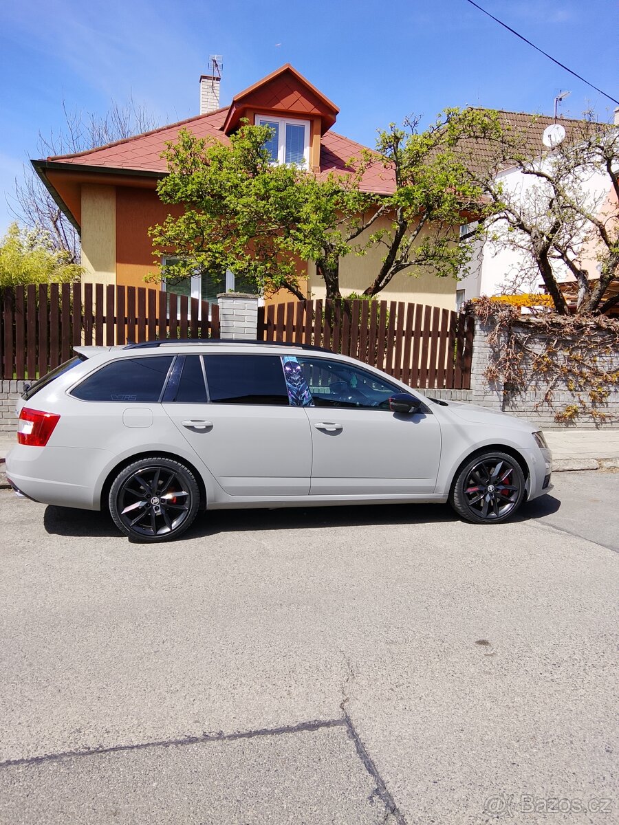 Octavia Rs - 2