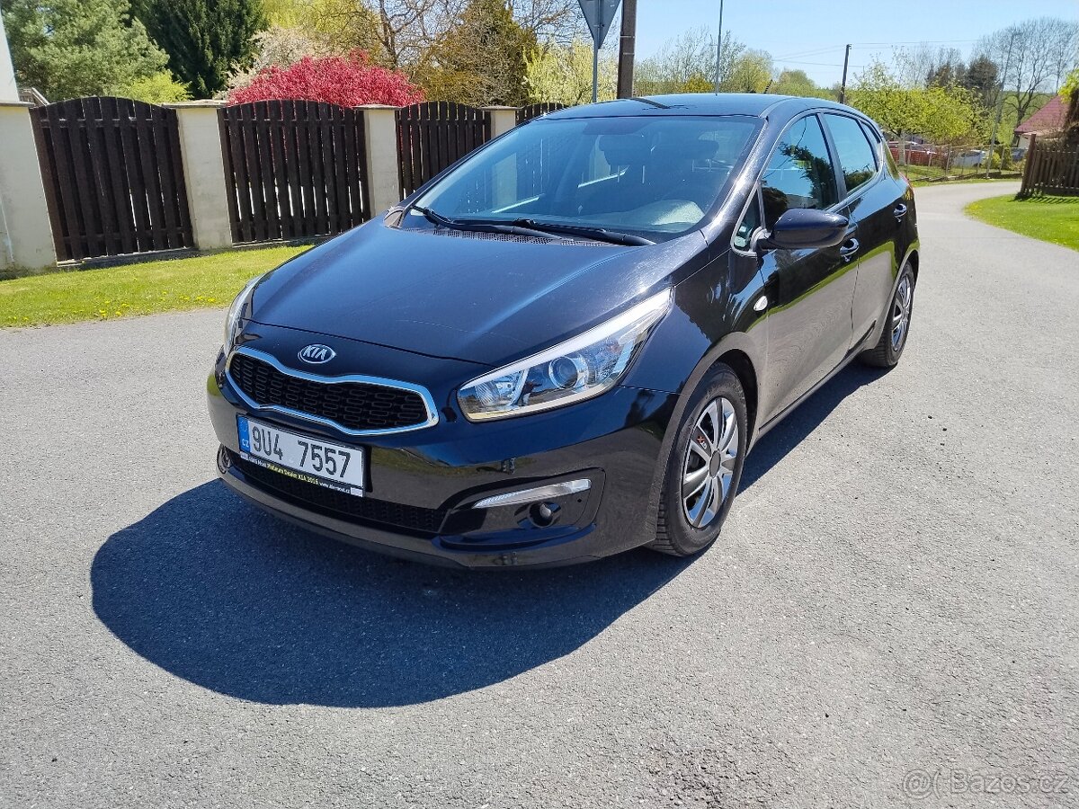Kia Ceed 1,4i,74KW,,provoz 2018,,serviska,,131000km - 2