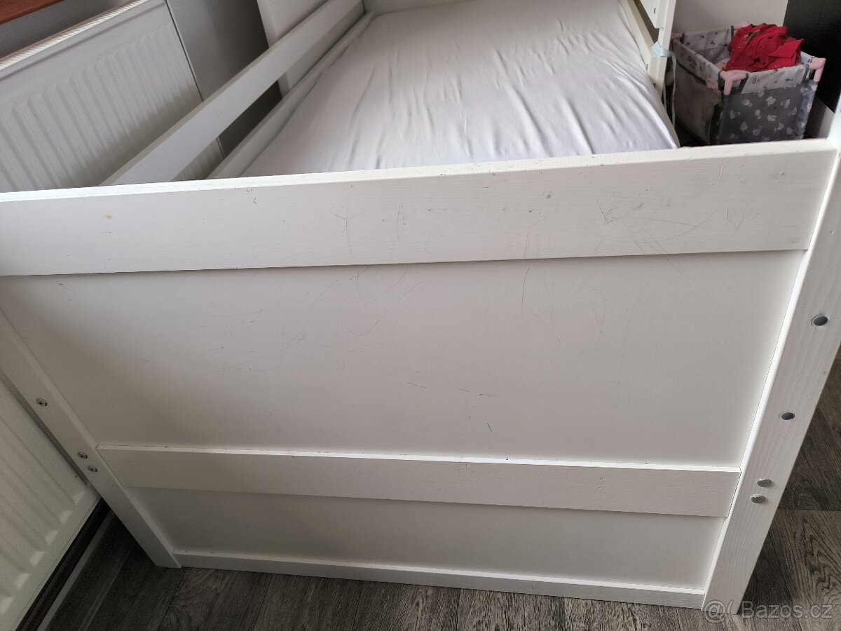 Bílá postel 200x90, matrace, rošt, šuplík - 2