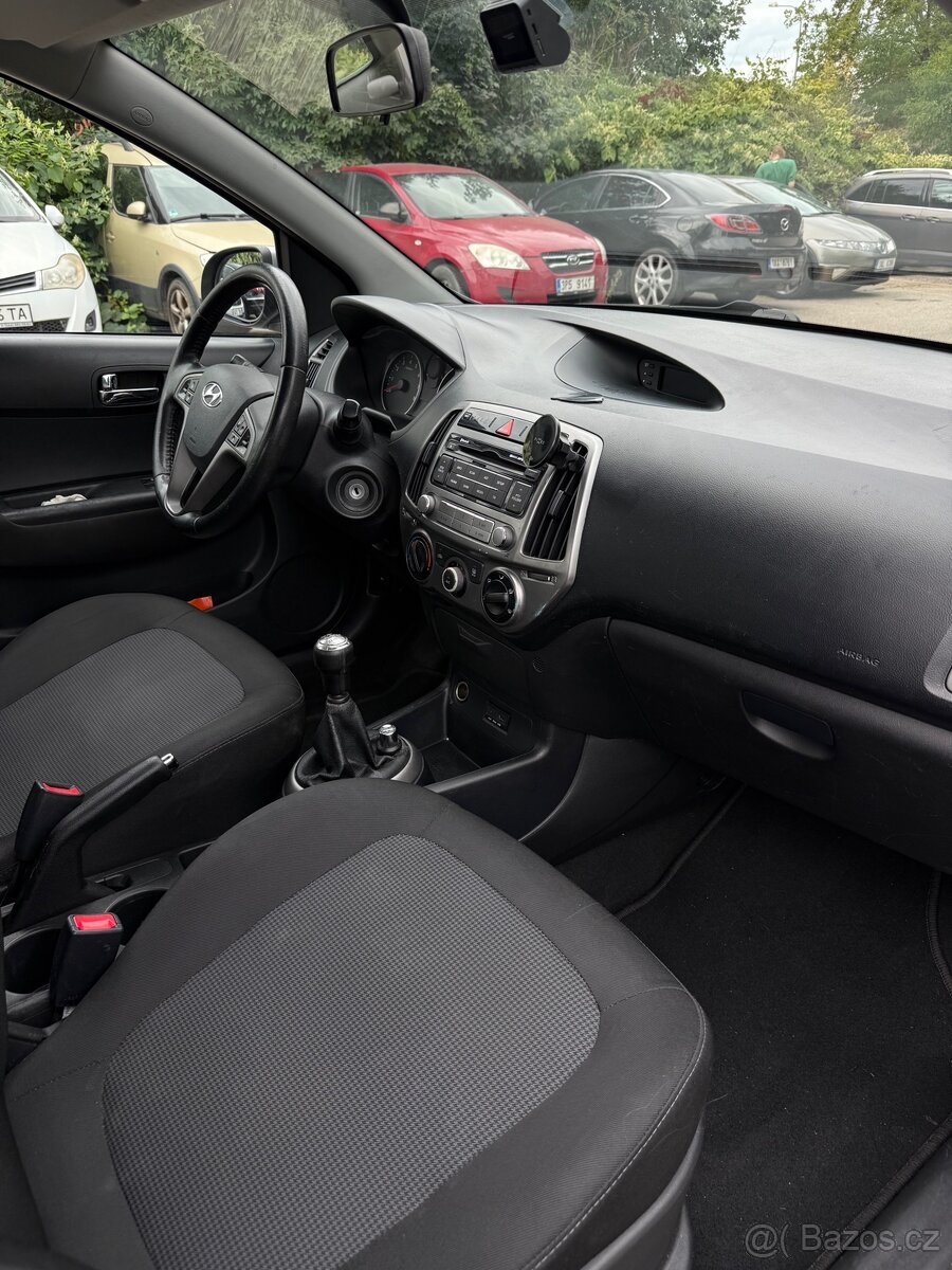 Hyundai i20 2013 1.2i 63 kW - 2