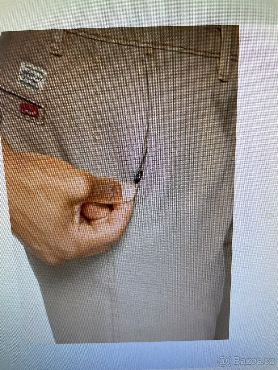 Kalhoty Levis nové - 2