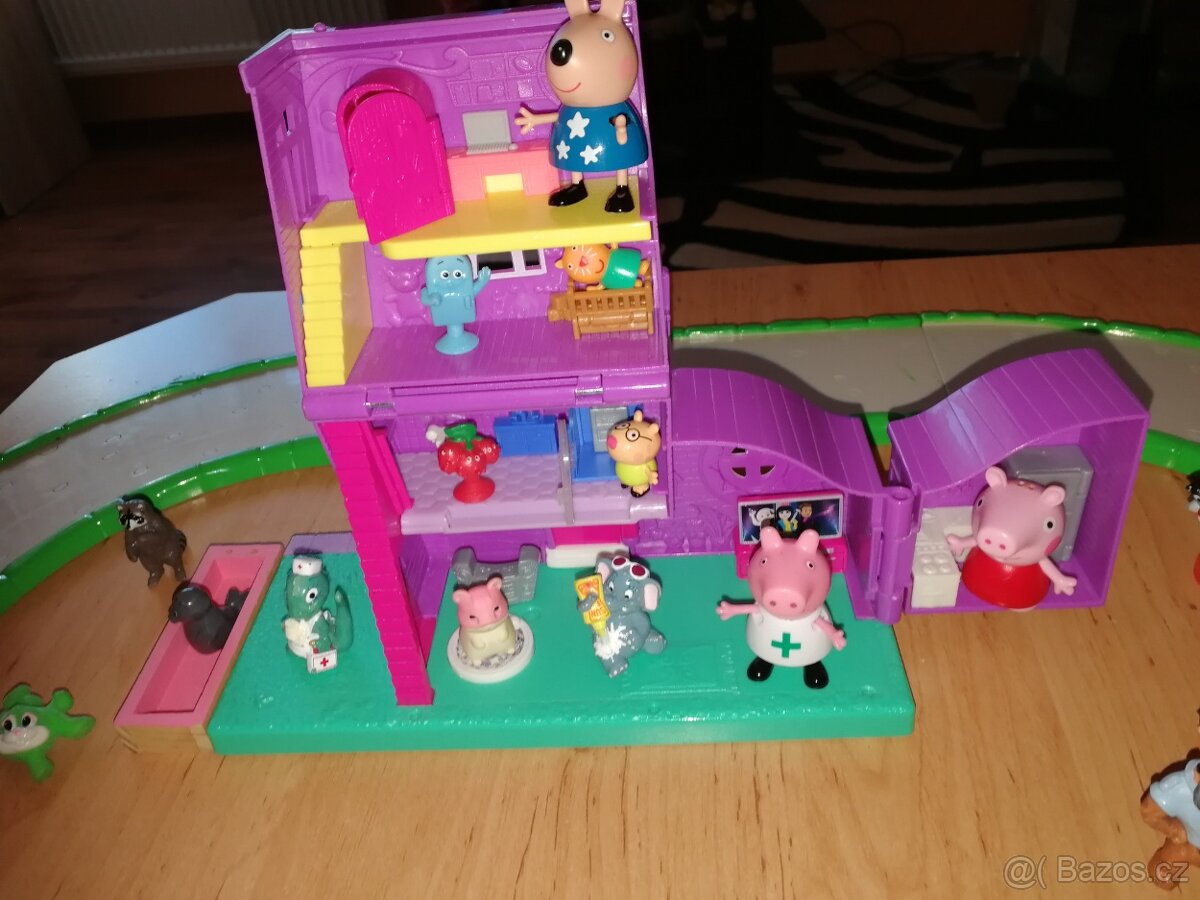 Vláček Peppa Pig, domeček - 2