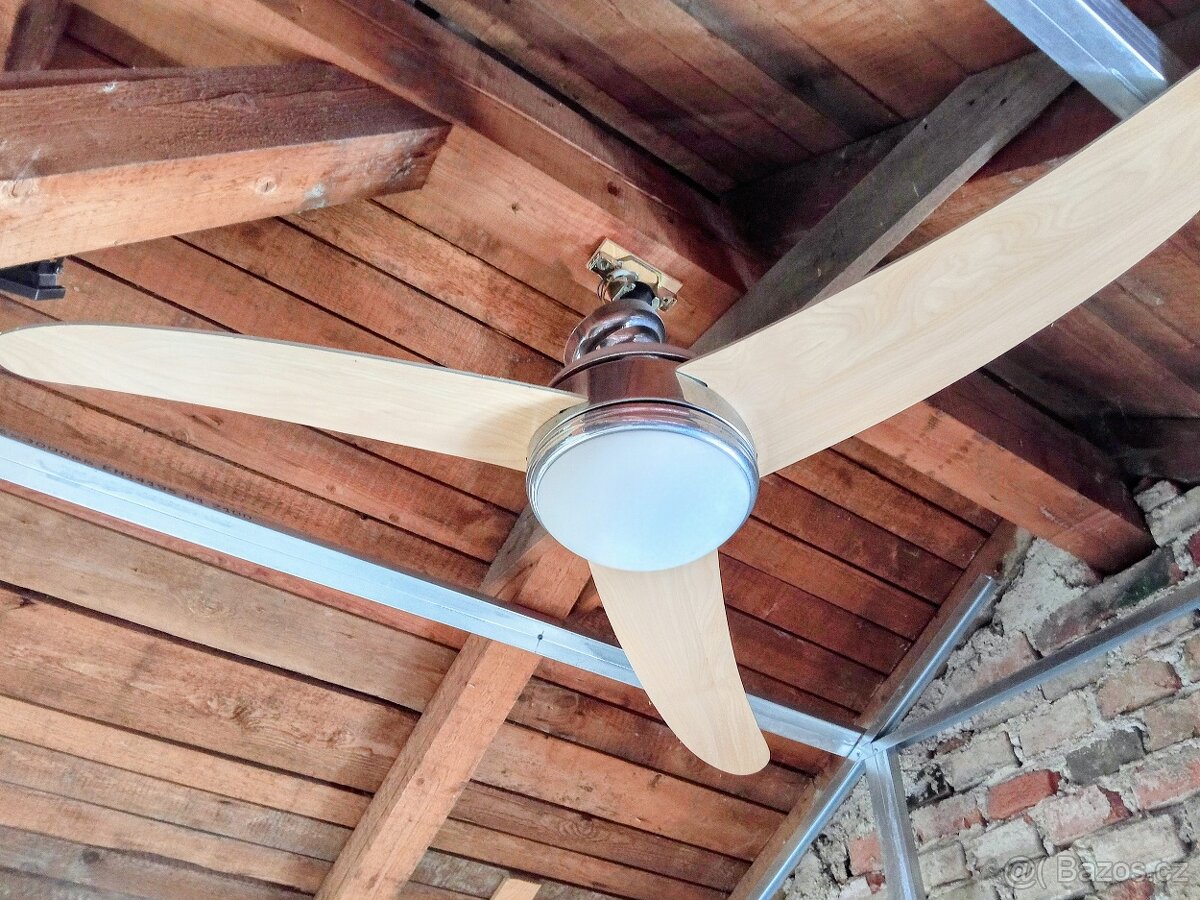Stropní ventilátor se světlem - 2