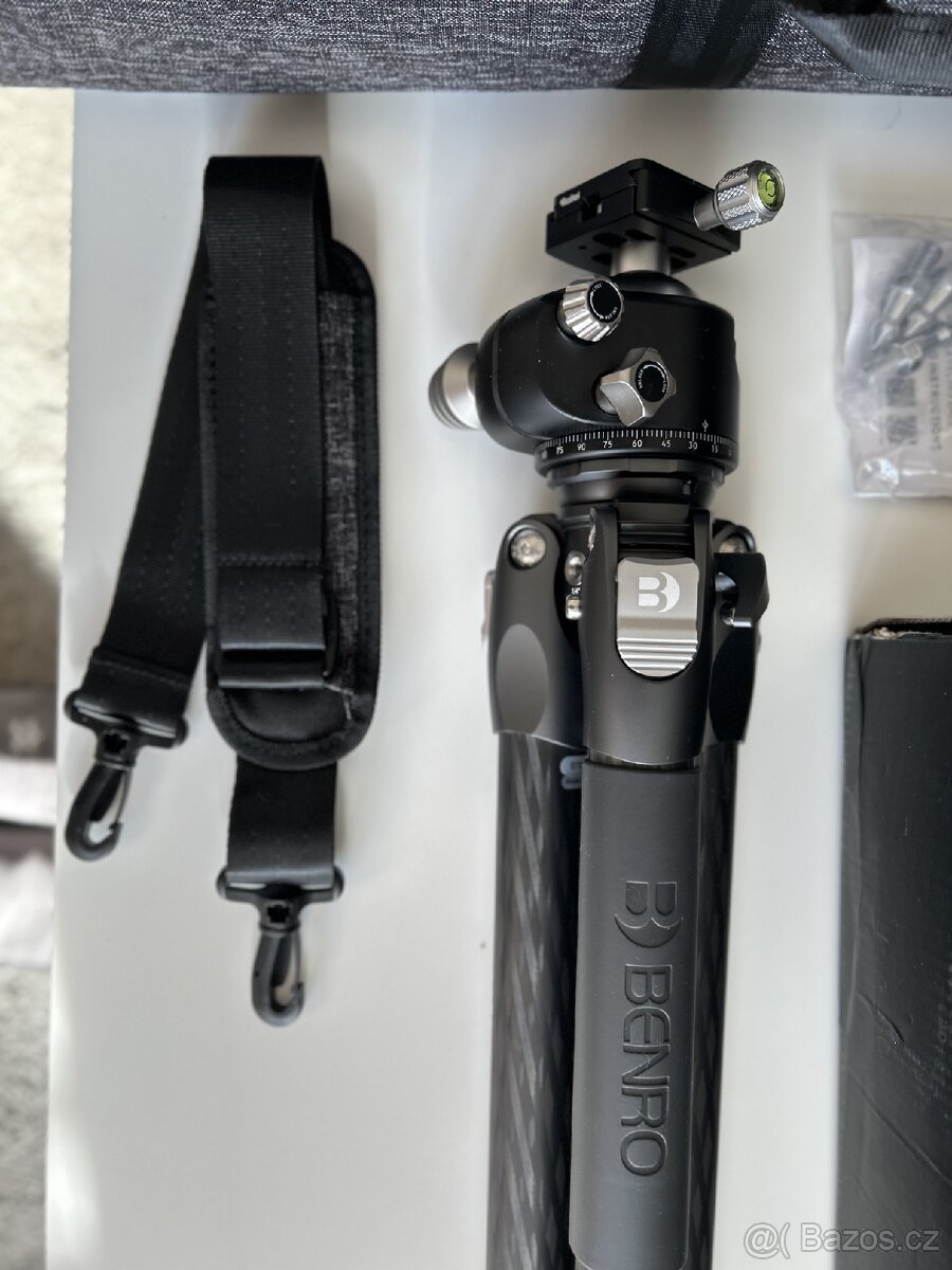 Karbonový stativ Benro Tortoise 34CLV - 2
