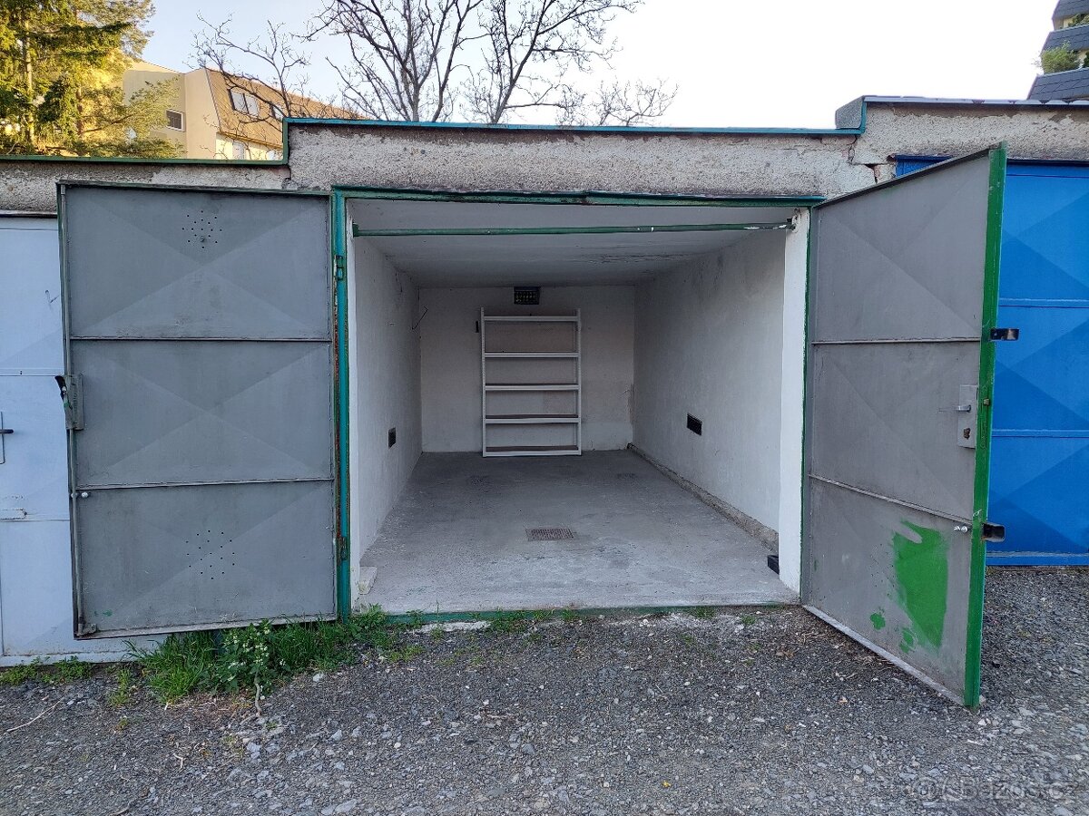Pronájem garáže Mošnerova - 2