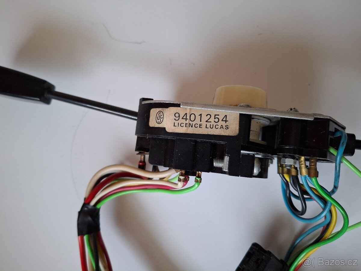 Škoda Rapid - páčky pod volant - 2