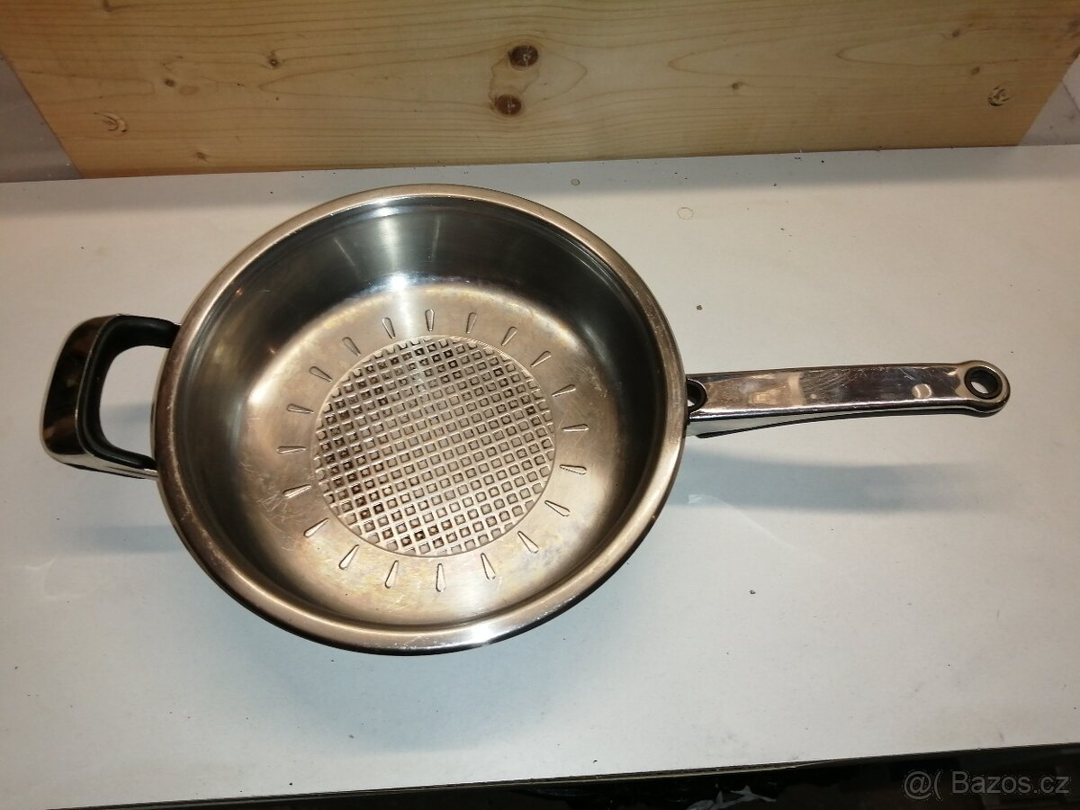 Nerezová pánev-24 cm - 2