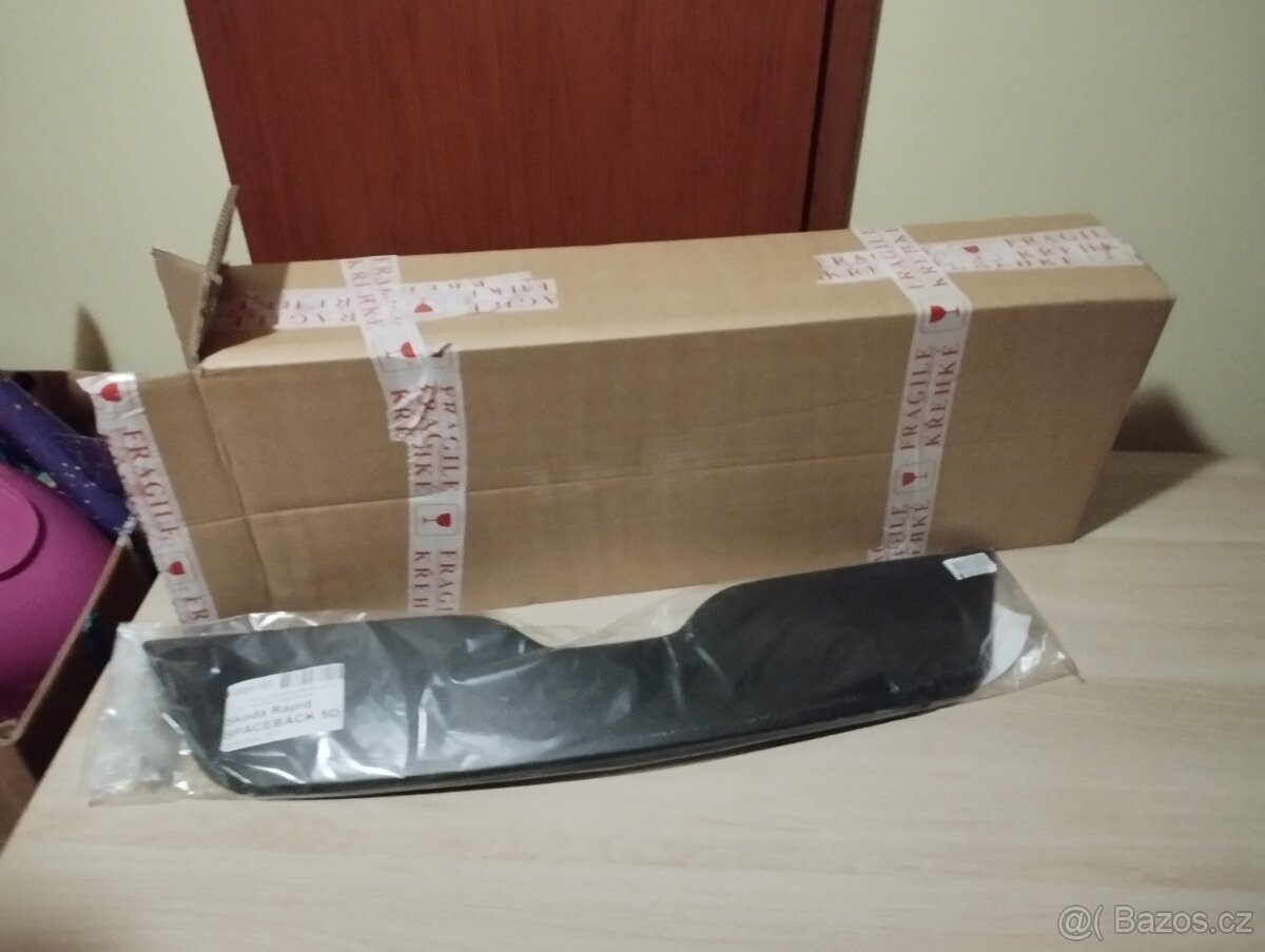 Krýt přední masky Škoda Rapid - 2