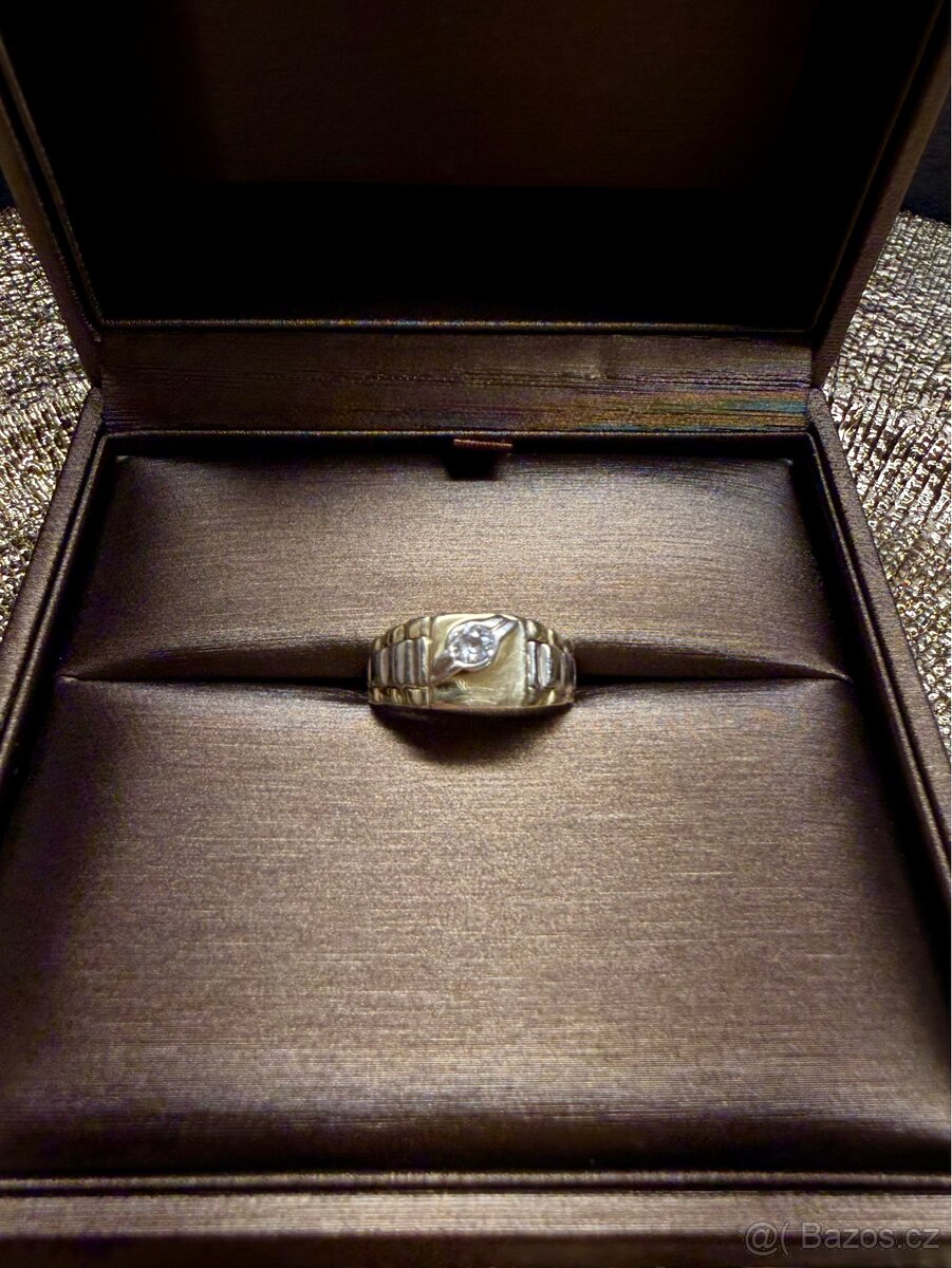 Zlatý Prsten S Briliantem - 2