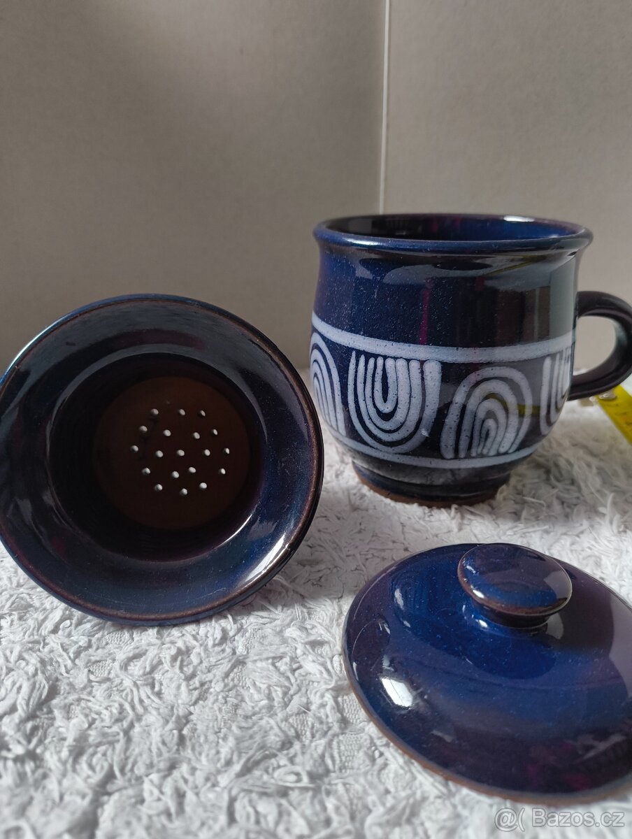 Keramický hrnek se sítkem - 2