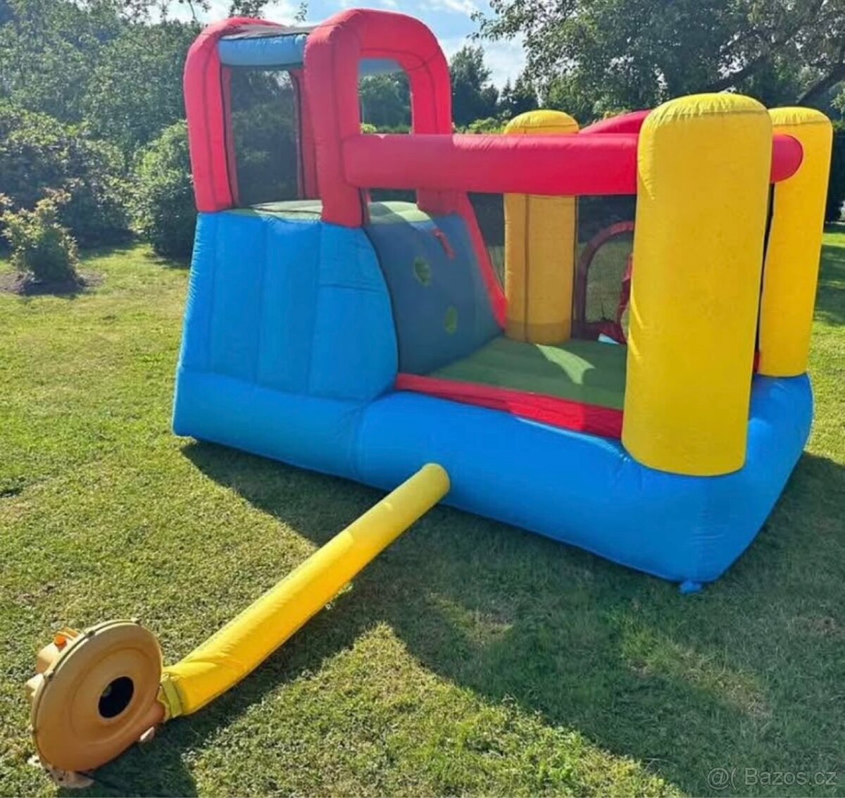 Skákací hrad pronájem - 2