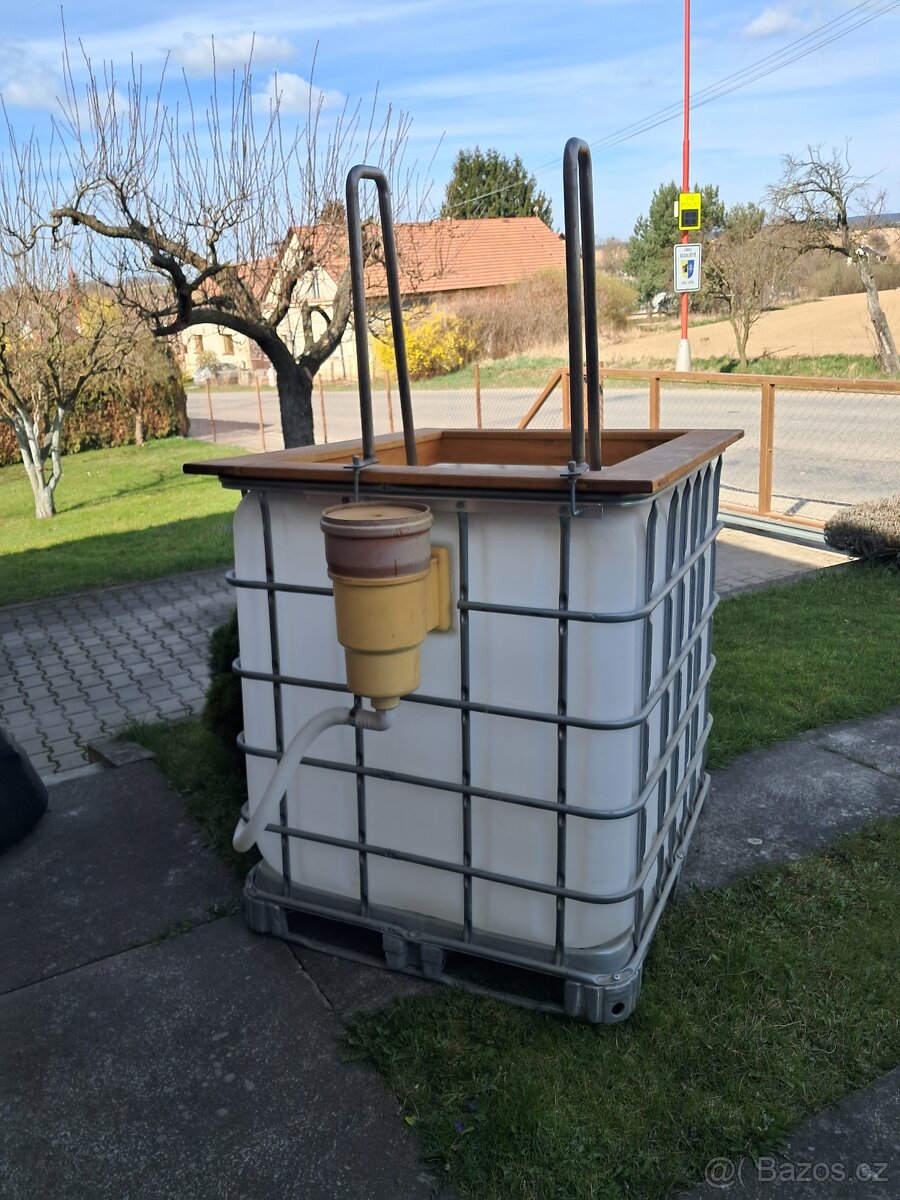 Ochlazovací nádrž - 2