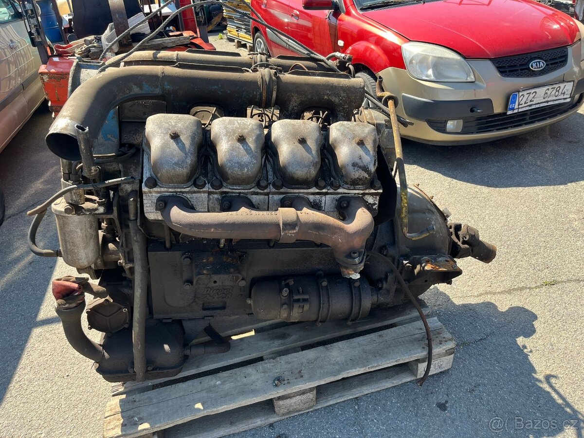 Motor Tatra T148 - 2